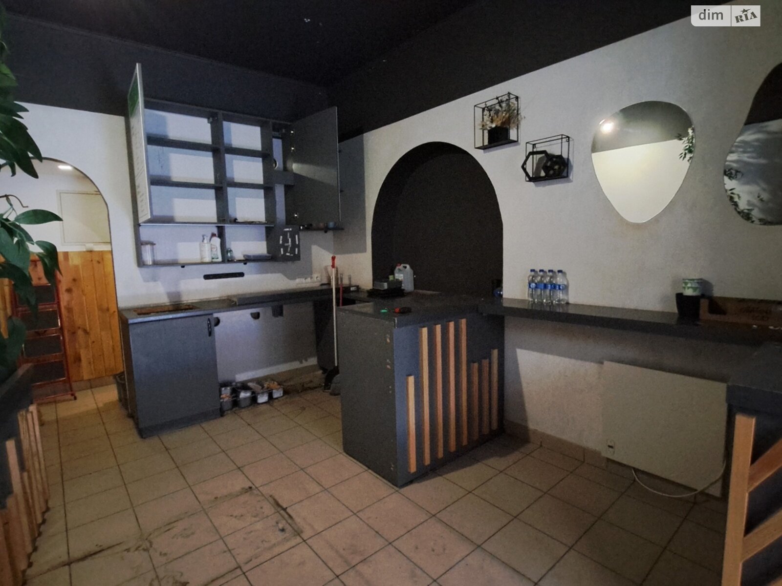 Коммерческое помещение в Львове, сдам в аренду по Леси Украинки улица, район Площадь Рынок, цена: 16 500 грн за объект фото 1