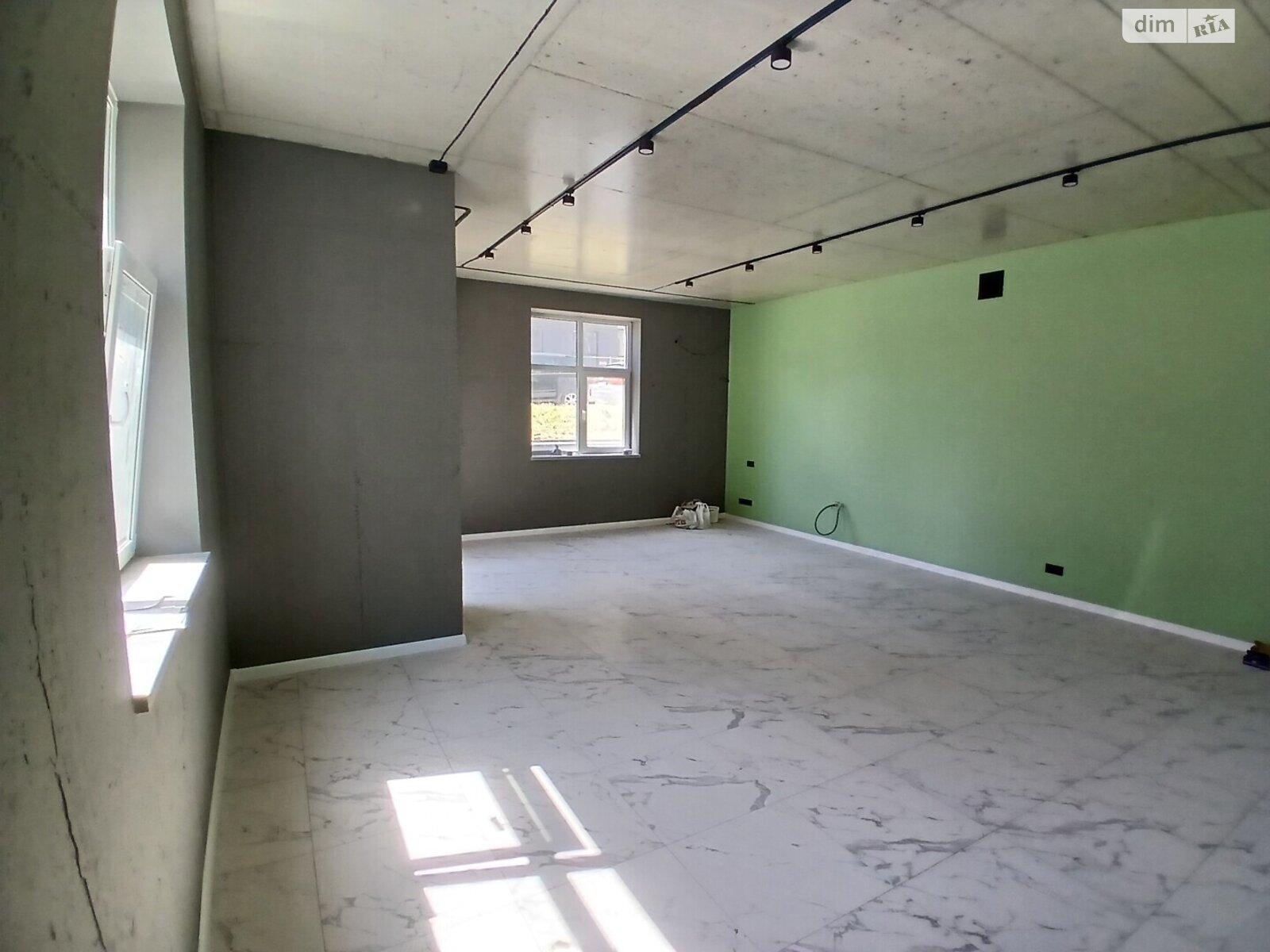 Коммерческое помещение в Львове, сдам в аренду по Железнодорожная улица, район Привокзальная, цена: 21 085 грн за объект фото 1 Коммерческое помещение в Львове, сдам в аренду по Железнодорожная улица, район Привокзальная, цена: 21 085 грн за объект фото 1