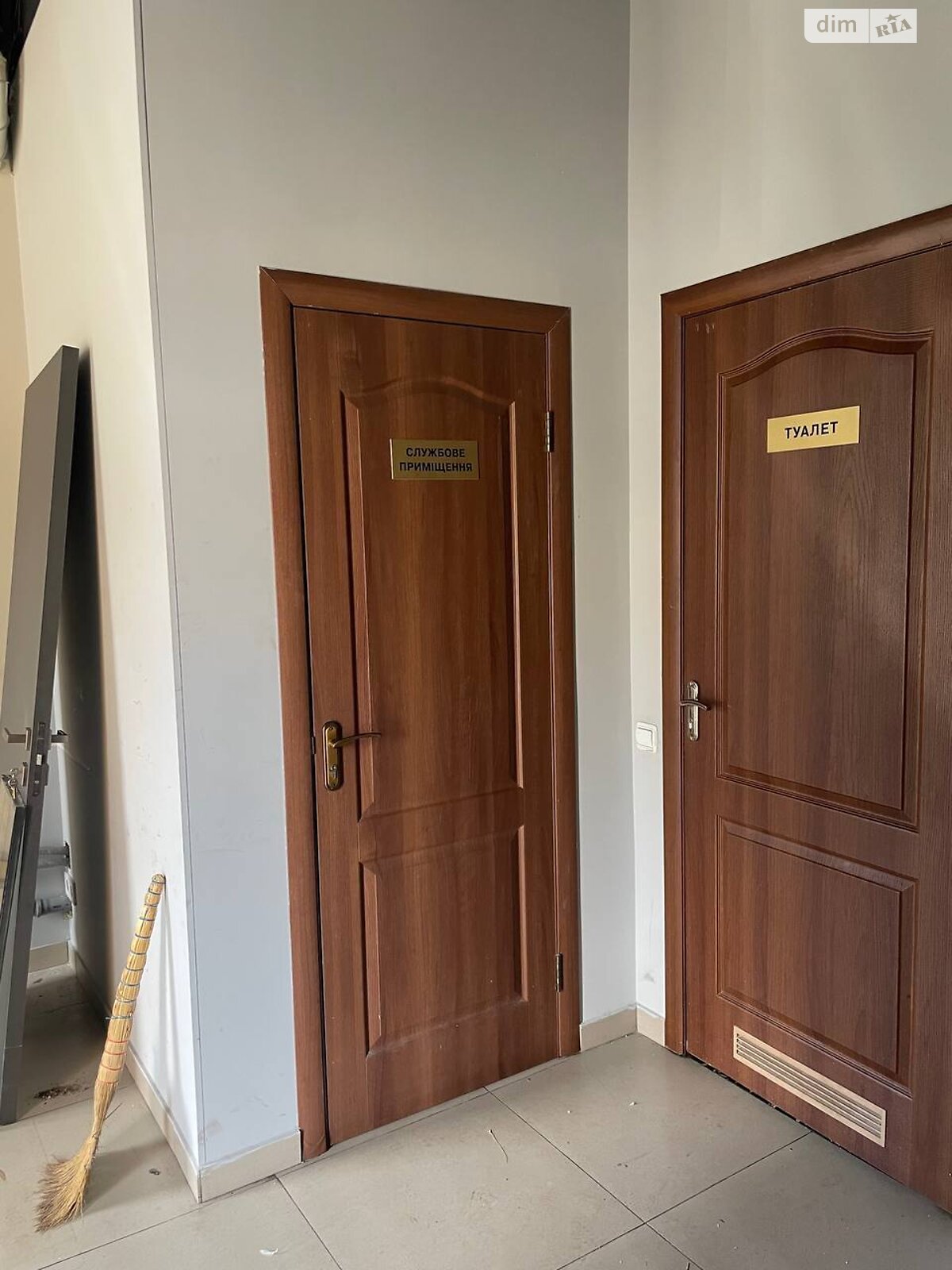 Комерційне приміщення в Львові, здам в оренду по Хмельницького Богдана вулиця 161, район Шевченківський, ціна: 50 000 грн за об’єкт фото 1