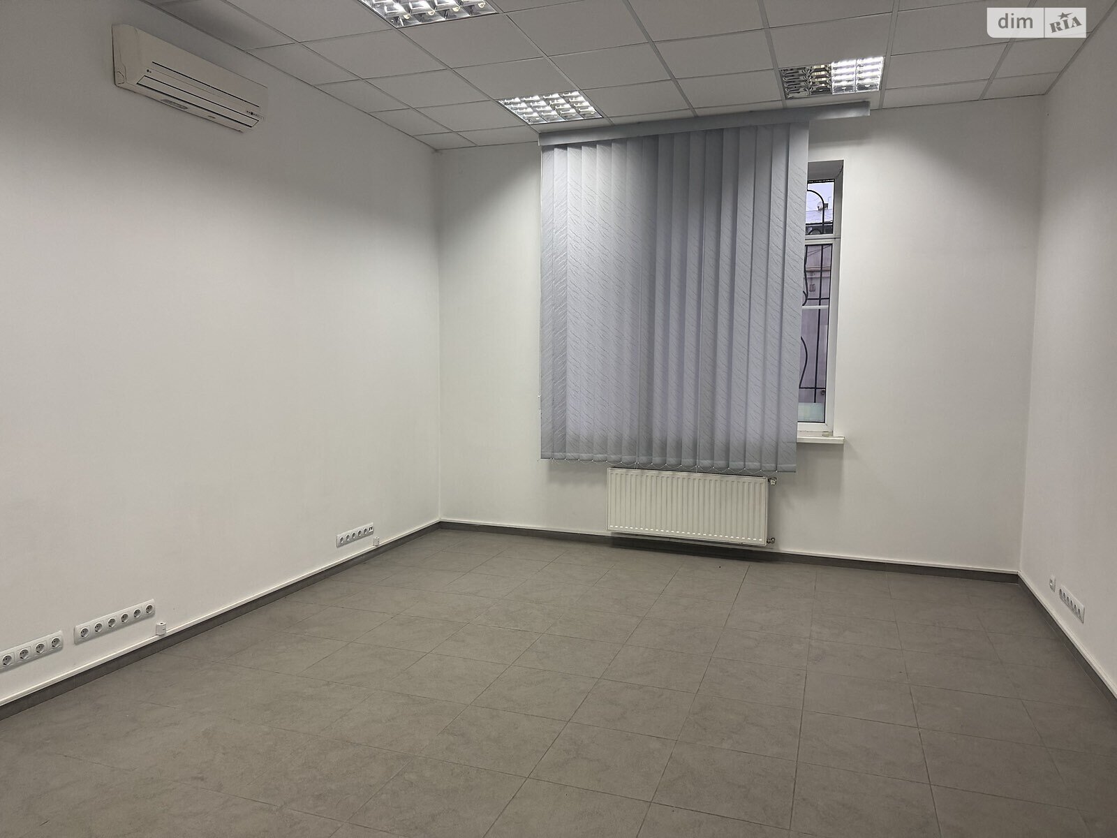 Комерційне приміщення в Львові, здам в оренду по Юнаківа Генерала вулиця 9, район Шевченківський, ціна: 30 514 грн за об’єкт фото 1 Комерційне приміщення в Львові, здам в оренду по Юнаківа Генерала вулиця 9, район Шевченківський, ціна: 30 514 грн за об’єкт фото 1