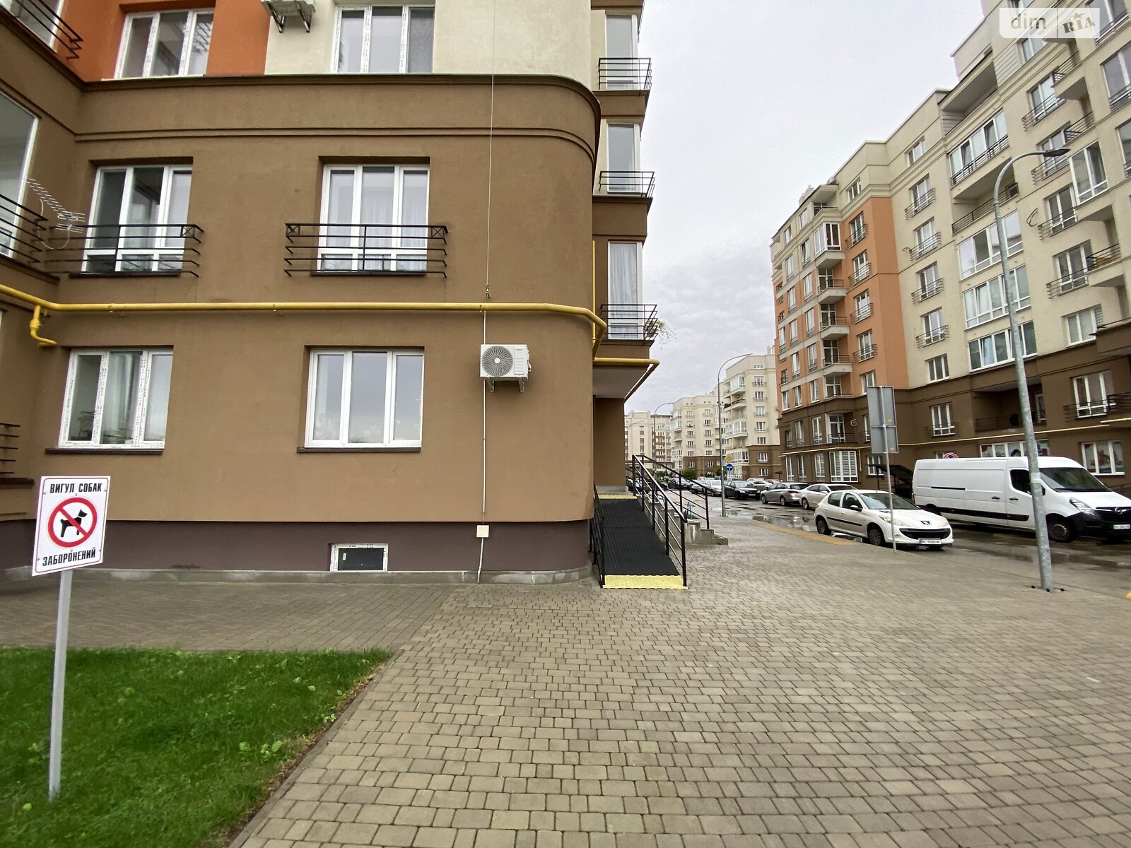 Коммерческое помещение в Львове, Стрыйская улица, цена аренды: 18 000 грн за объект фото 1 Коммерческое помещение в Львове, Стрыйская улица, цена аренды: 18 000 грн за объект фото 1