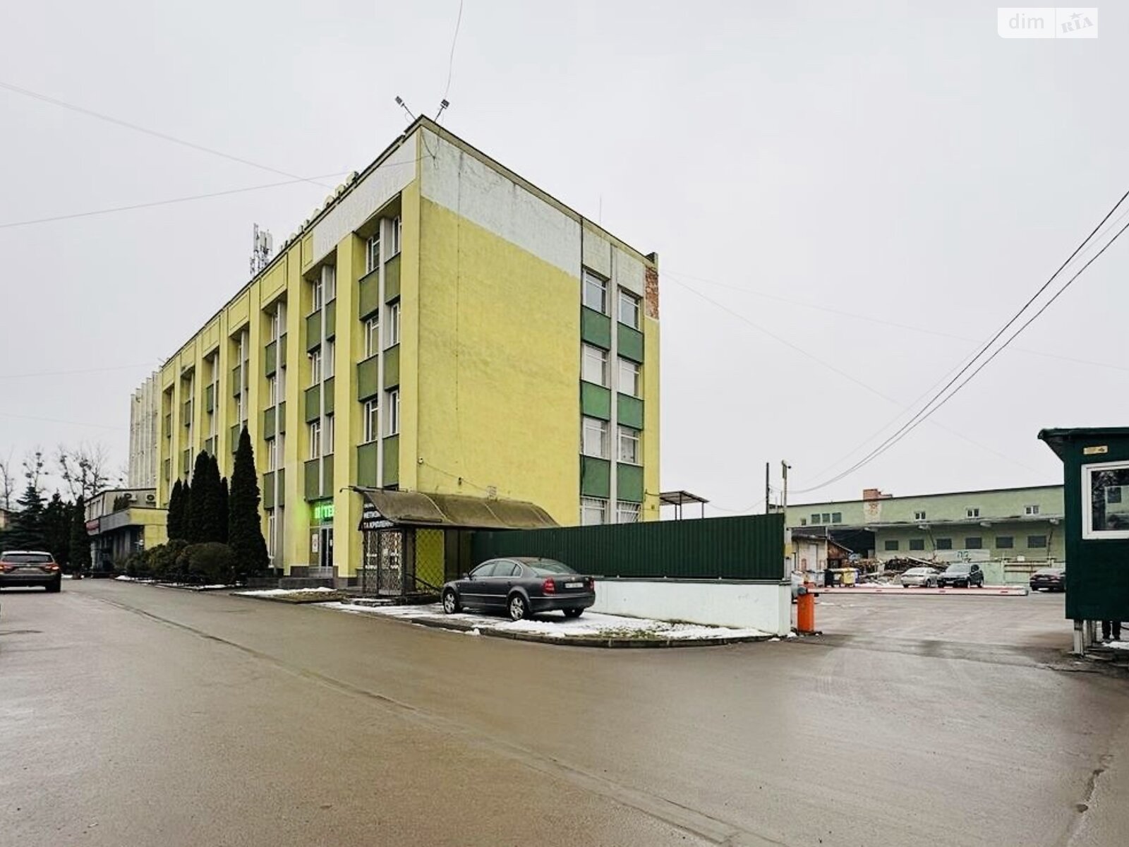 Комерційне приміщення в Львові, здам в оренду по Зелена вулиця 186, район Сихівський, ціна: 95 400 грн за об’єкт фото 1 Комерційне приміщення в Львові, здам в оренду по Зелена вулиця 186, район Сихівський, ціна: 95 400 грн за об’єкт фото 1