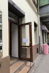 Комерційне приміщення в Львові, здам в оренду по Дорошенка Петра вулиця, район Центр, ціна: 5 000 грн за об’єкт фото 2