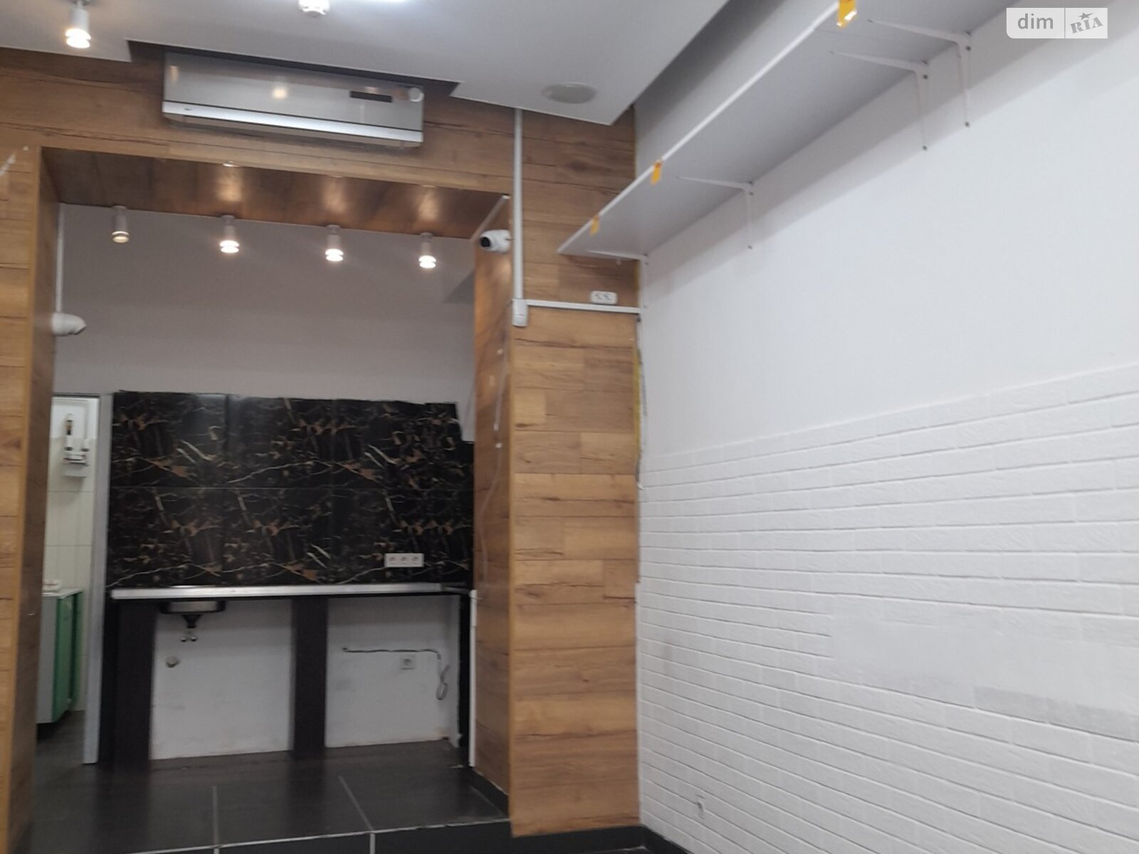 Комерційне приміщення в Львові, здам в оренду по Грушевського Михайла вулиця, район Центр, ціна: 25 000 грн за об’єкт фото 1 Комерційне приміщення в Львові, здам в оренду по Грушевського Михайла вулиця, район Центр, ціна: 25 000 грн за об’єкт фото 1