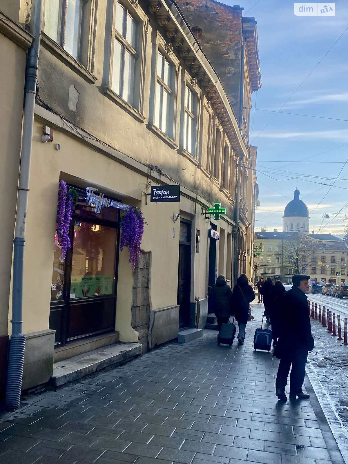 Комерційне приміщення в Львові, здам в оренду по Хмельницького Богдана вулиця 10, район Центр, ціна: 20 995 грн за об’єкт фото 1 Комерційне приміщення в Львові, здам в оренду по Хмельницького Богдана вулиця 10, район Центр, ціна: 20 995 грн за об’єкт фото 1
