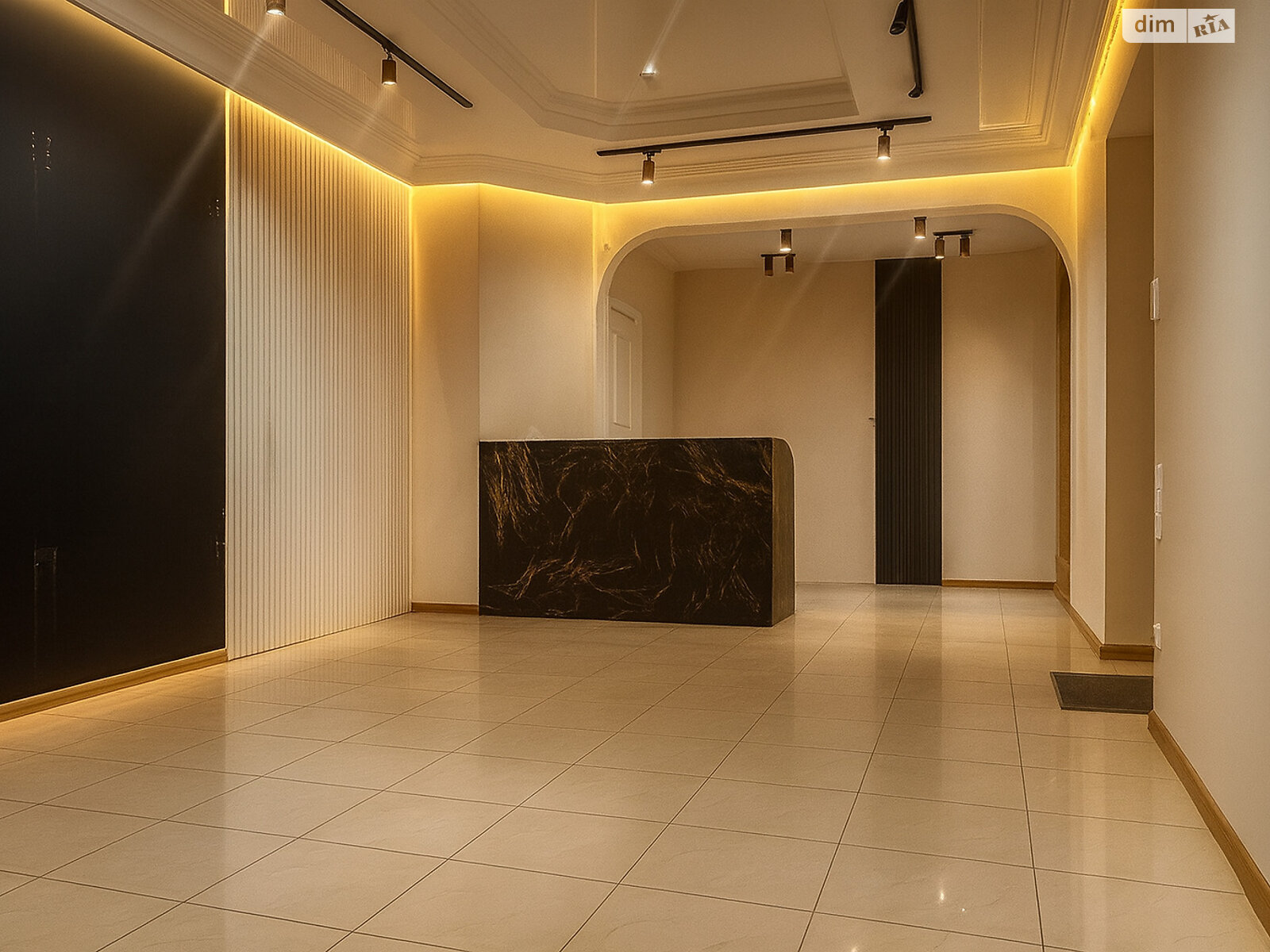 Коммерческое помещение в Львове, сдам в аренду по Князя Романа улица 16, район Центр, цена: 35 000 грн за объект фото 1