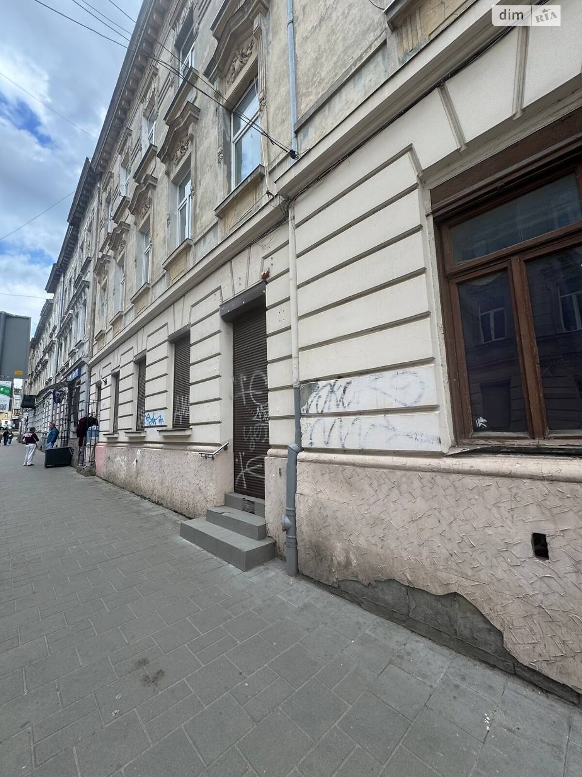 Комерційне приміщення в Львові, здам в оренду по Куліша Пантелеймона вулиця 24, район Центр, ціна: 25 000 грн за об’єкт фото 1 Комерційне приміщення в Львові, здам в оренду по Куліша Пантелеймона вулиця 24, район Центр, ціна: 25 000 грн за об’єкт фото 1