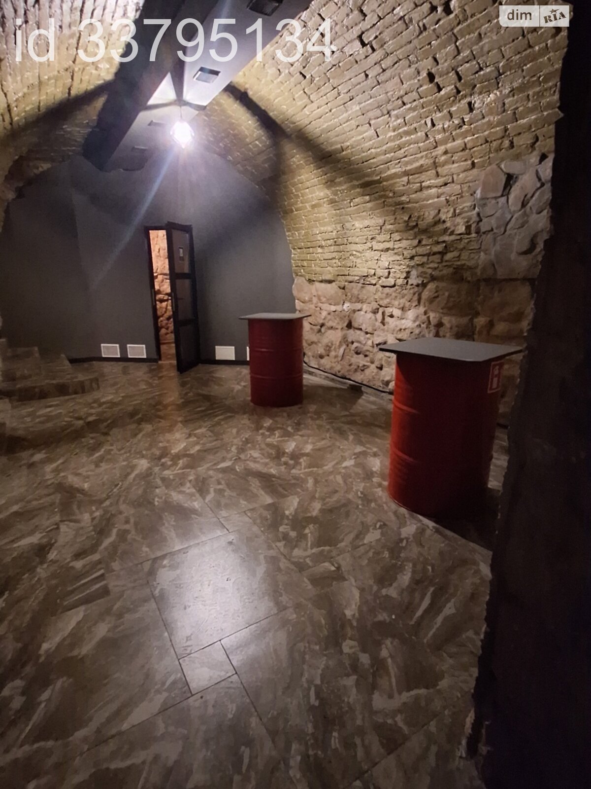 Коммерческое помещение в Львове, сдам в аренду по Лычаковская улица 3, район Центр, цена: 42 400 грн за объект фото 1 Коммерческое помещение в Львове, сдам в аренду по Лычаковская улица 3, район Центр, цена: 42 400 грн за объект фото 1