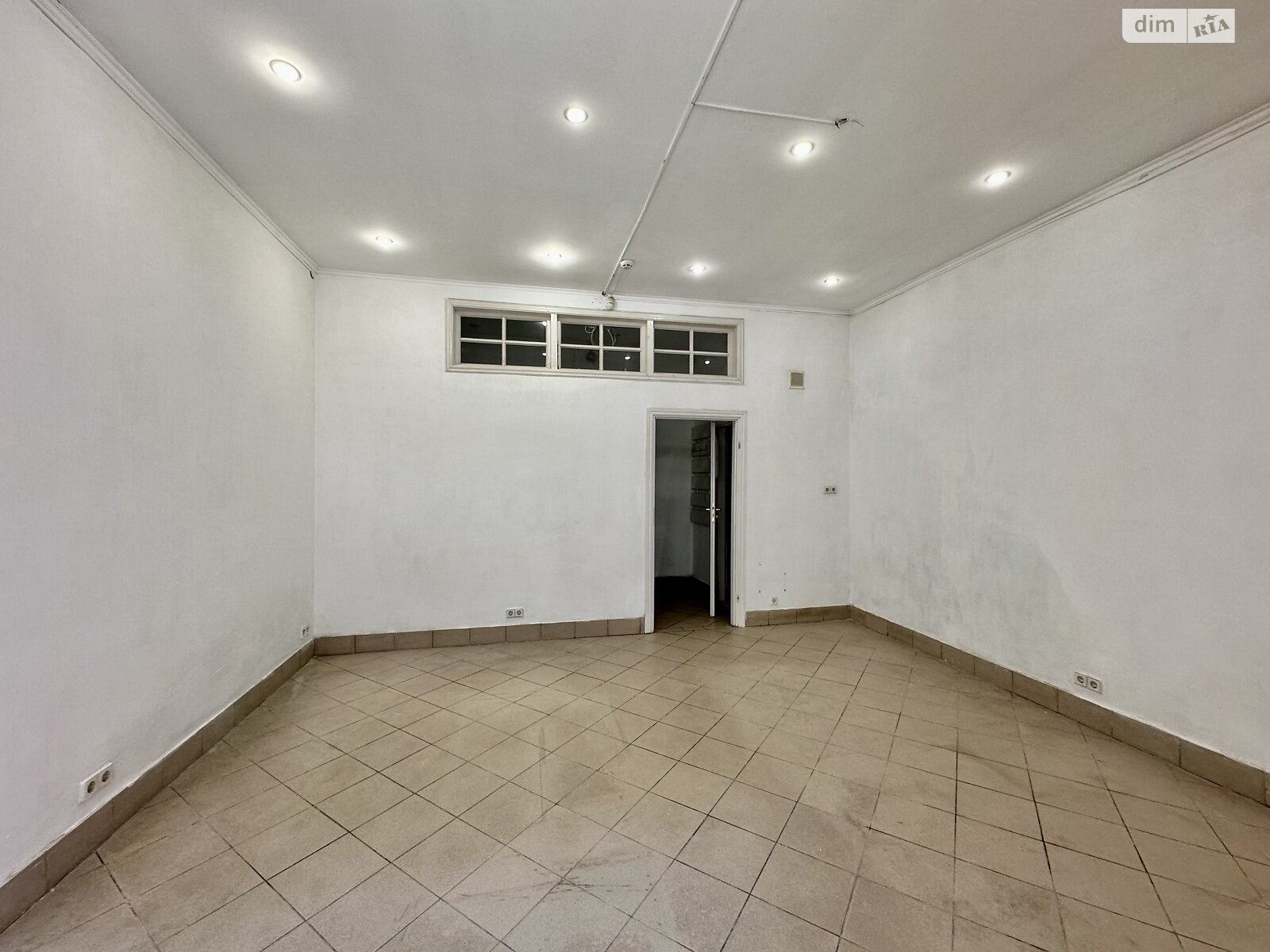 Коммерческое помещение в Львове, сдам в аренду по Николая Гоголя улица, район Центр, цена: 15 000 грн за объект фото 1 Коммерческое помещение в Львове, сдам в аренду по Николая Гоголя улица, район Центр, цена: 15 000 грн за объект фото 1