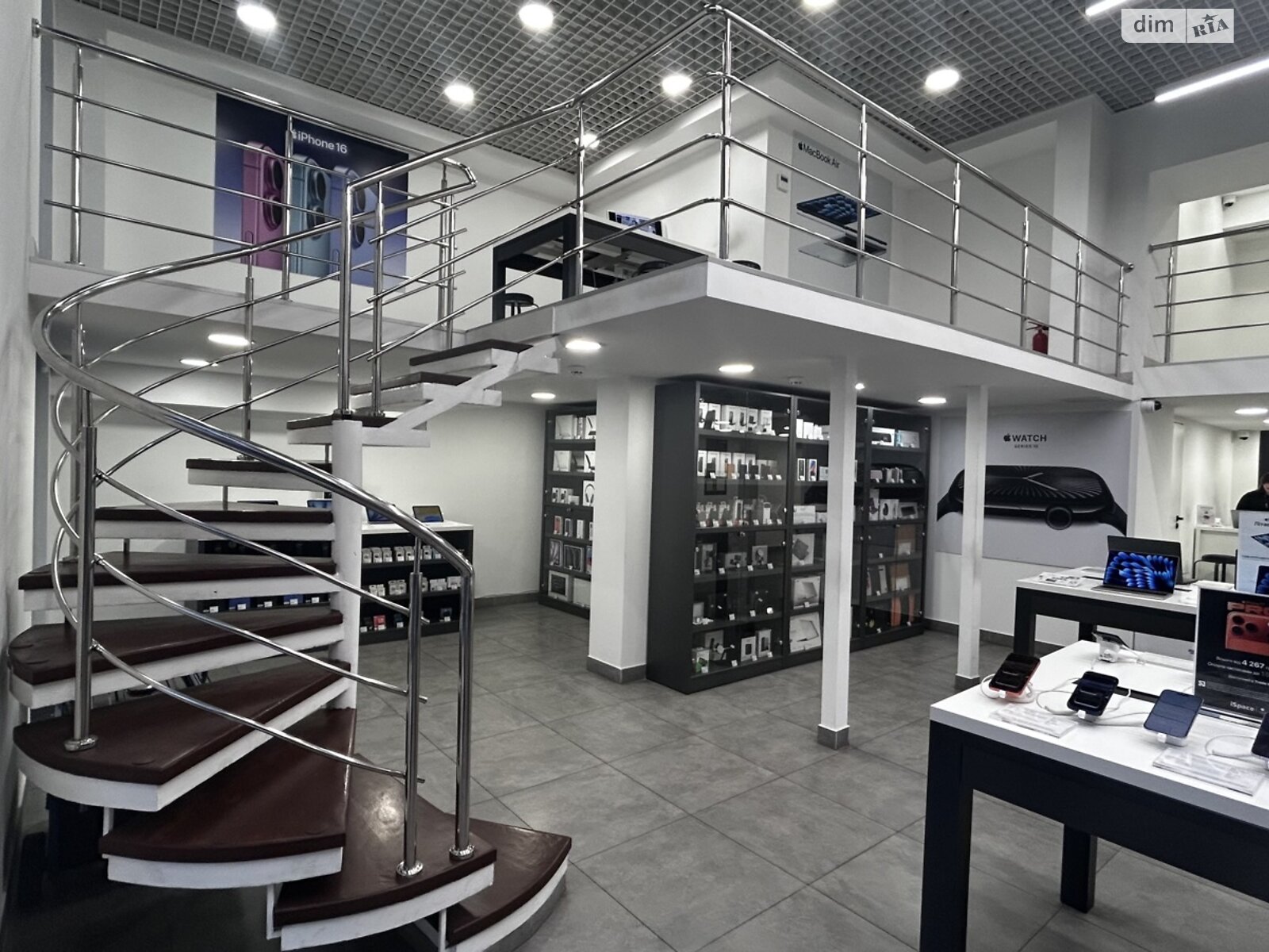 Коммерческое помещение в Львове, сдам в аренду по площа Ангелів(Стефана Яворського), район Центр, цена: 232 045 грн за объект фото 1