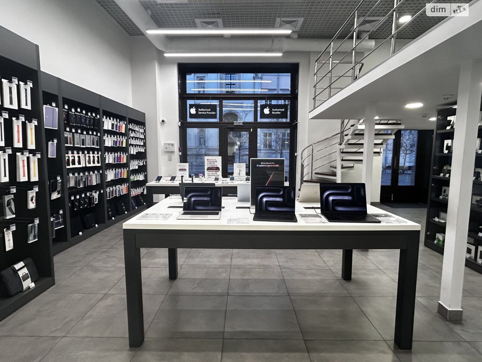 Коммерческое помещение в Львове, сдам в аренду по площа Ангелів(Стефана Яворського), район Центр, цена: 232 045 грн за объект фото 1