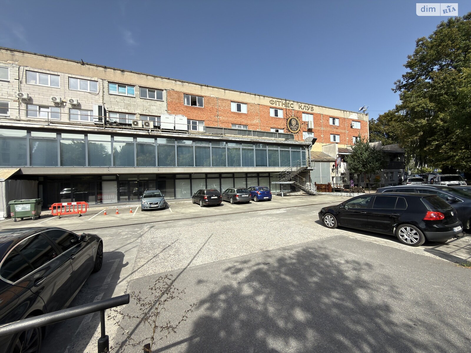 Коммерческое помещение в Львове, сдам в аренду по Садовая улица 2А, район Южный, цена: 5 000 грн за объект фото 1