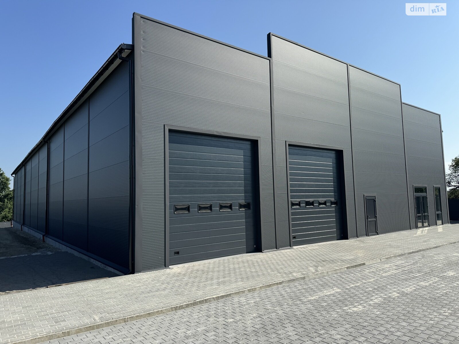 Коммерческое помещение в Львове, сдам в аренду по Городоцкая улица, район Зализнычный, цена: 253 200 грн за объект фото 1 Коммерческое помещение в Львове, сдам в аренду по Городоцкая улица, район Зализнычный, цена: 253 200 грн за объект фото 1