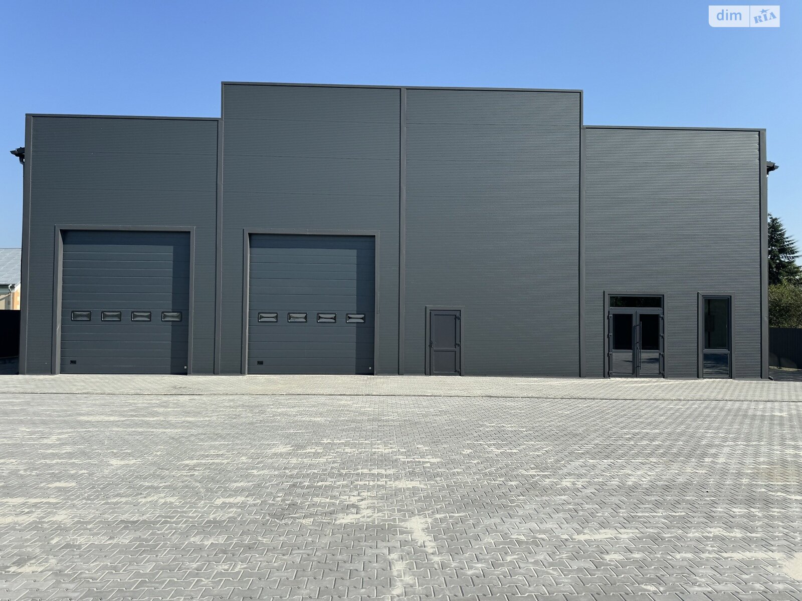 Коммерческое помещение в Львове, сдам в аренду по Городоцкая улица, район Зализнычный, цена: 253 200 грн за объект фото 1 Коммерческое помещение в Львове, сдам в аренду по Городоцкая улица, район Зализнычный, цена: 253 200 грн за объект фото 1