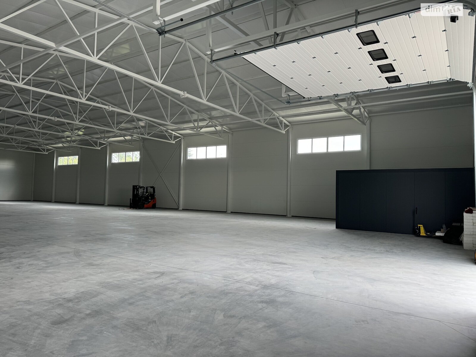 Коммерческое помещение в Львове, сдам в аренду по Городоцкая улица, район Зализнычный, цена: 253 200 грн за объект фото 1 Коммерческое помещение в Львове, сдам в аренду по Городоцкая улица, район Зализнычный, цена: 253 200 грн за объект фото 1