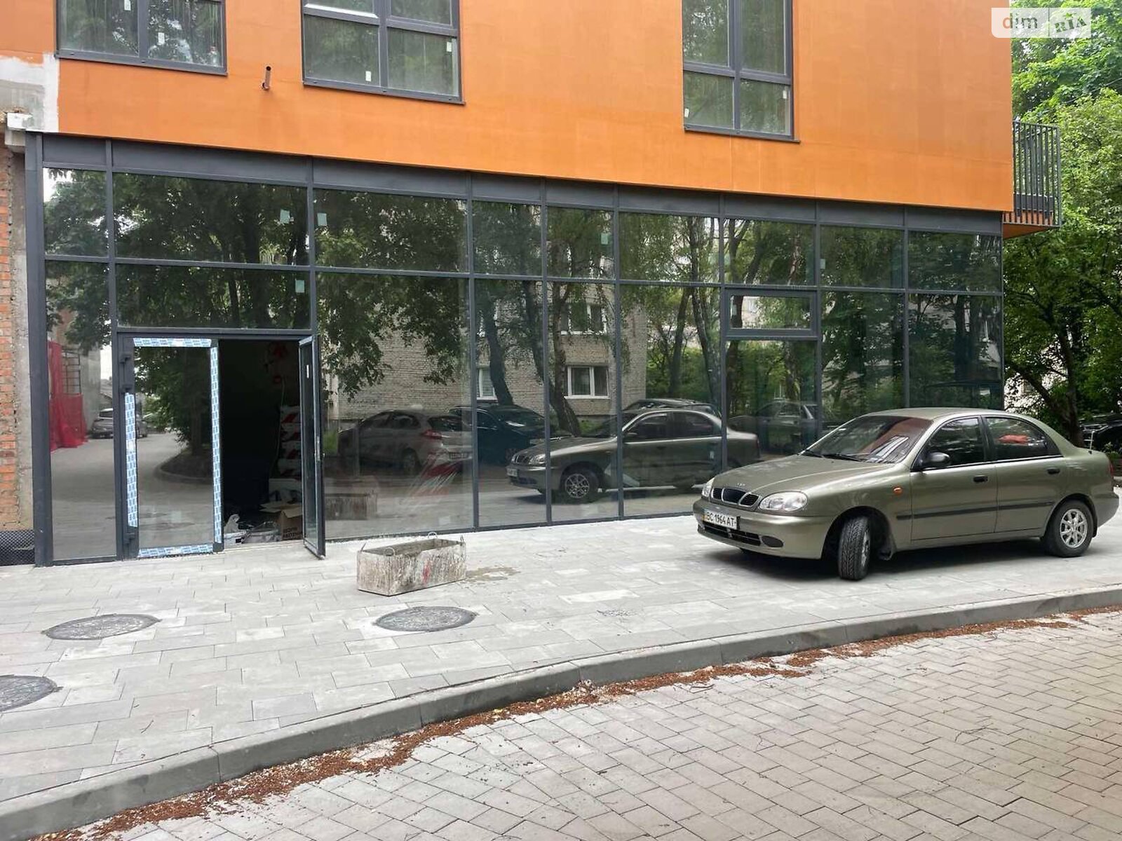 Комерційне приміщення в Львові, здам в оренду по Любінська вулиця, район Залізничний, ціна: 59 576 грн за об’єкт фото 1 Комерційне приміщення в Львові, здам в оренду по Любінська вулиця, район Залізничний, ціна: 59 576 грн за об’єкт фото 1