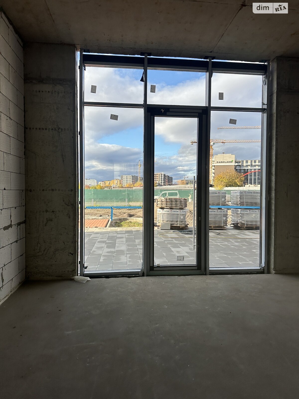 Комерційне приміщення в Минаї, Августина Волошина вулиця, ціна оренди: 51 746 грн за об’єкт фото 1