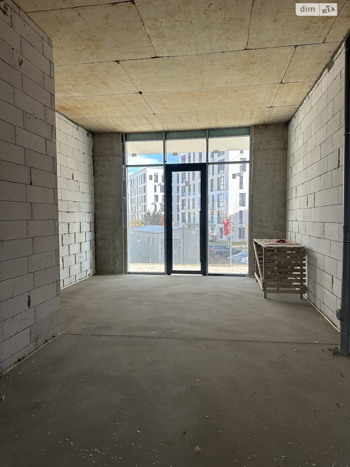 Комерційне приміщення в Минаї, Августина Волошина вулиця, ціна оренди: 51 746 грн за об’єкт фото 1