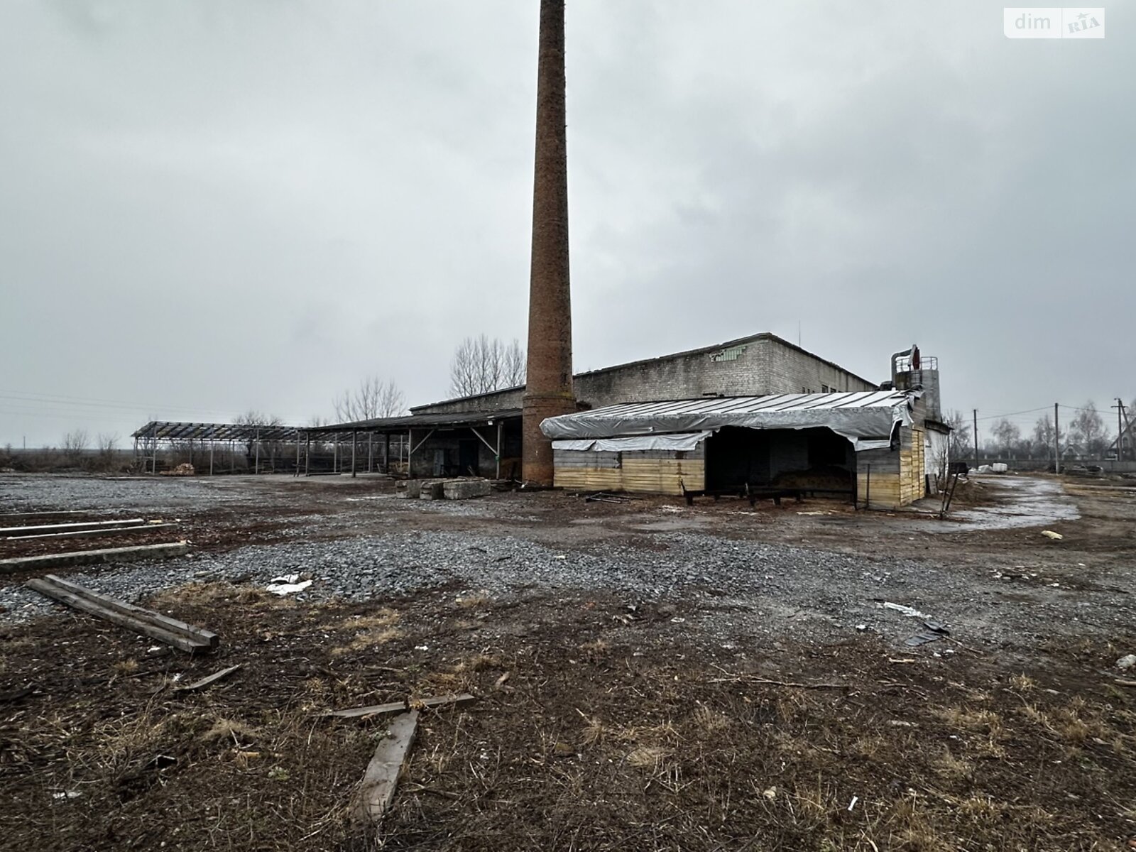 Коммерческое помещение в Мирополе, Центральная улица 131, цена аренды: 30 000 грн за объект фото 1 Коммерческое помещение в Мирополе, Центральная улица 131, цена аренды: 30 000 грн за объект фото 1