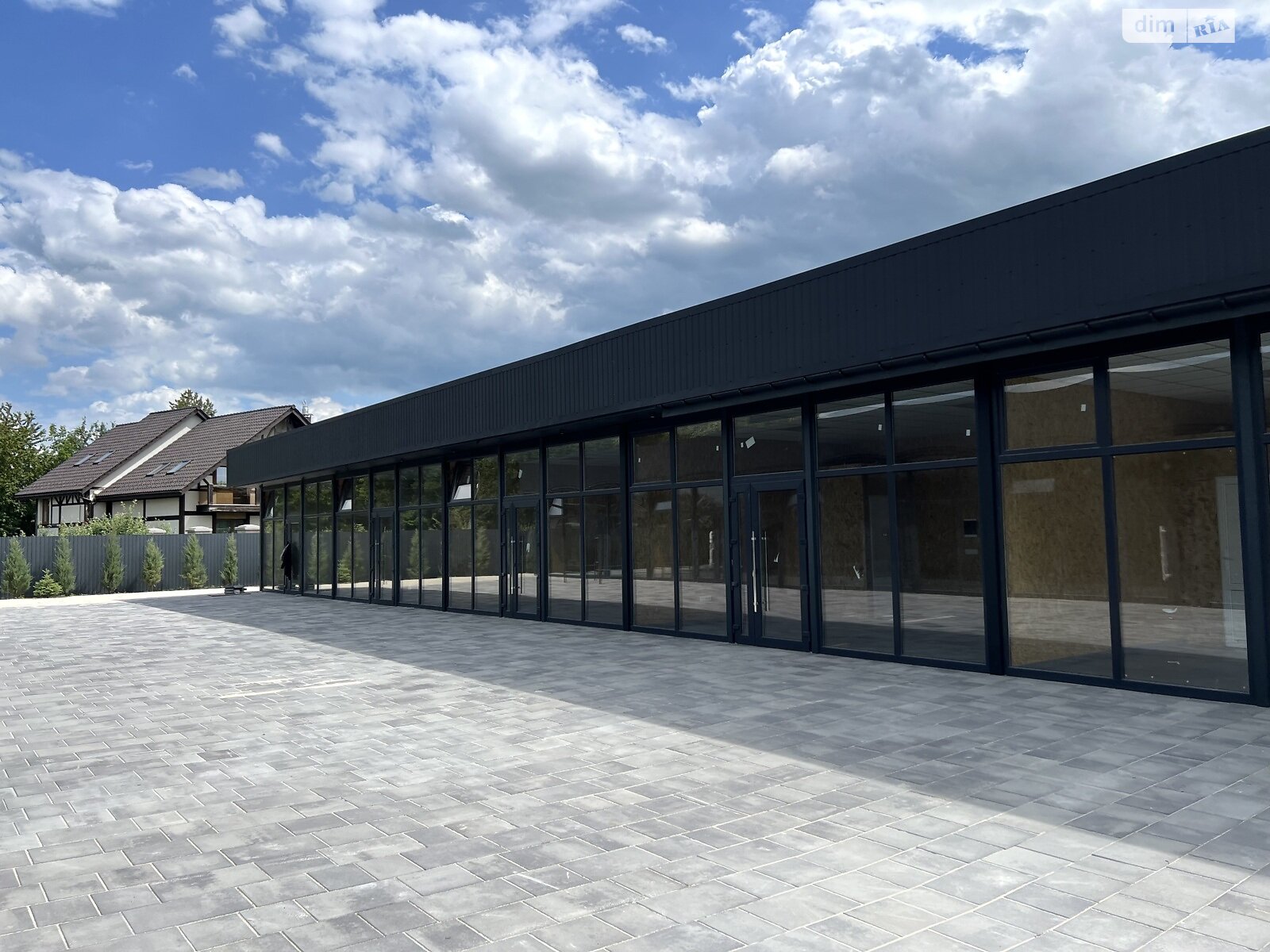 Коммерческое помещение в Монастырище, сдам в аренду по Ивана Франко улица 3А, район Монастырище, цена: 15 000 грн за объект фото 1 Коммерческое помещение в Монастырище, сдам в аренду по Ивана Франко улица 3А, район Монастырище, цена: 15 000 грн за объект фото 1