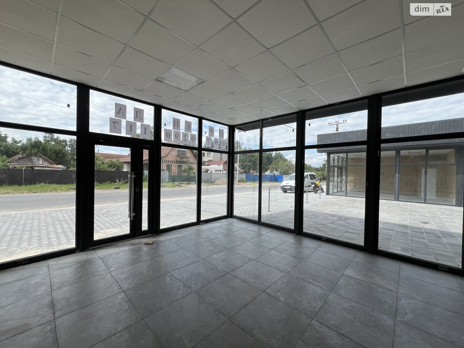Коммерческое помещение в Монастырище, сдам в аренду по Ивана Франко улица 3А, район Монастырище, цена: 15 000 грн за объект фото 1 Коммерческое помещение в Монастырище, сдам в аренду по Ивана Франко улица 3А, район Монастырище, цена: 15 000 грн за объект фото 1
