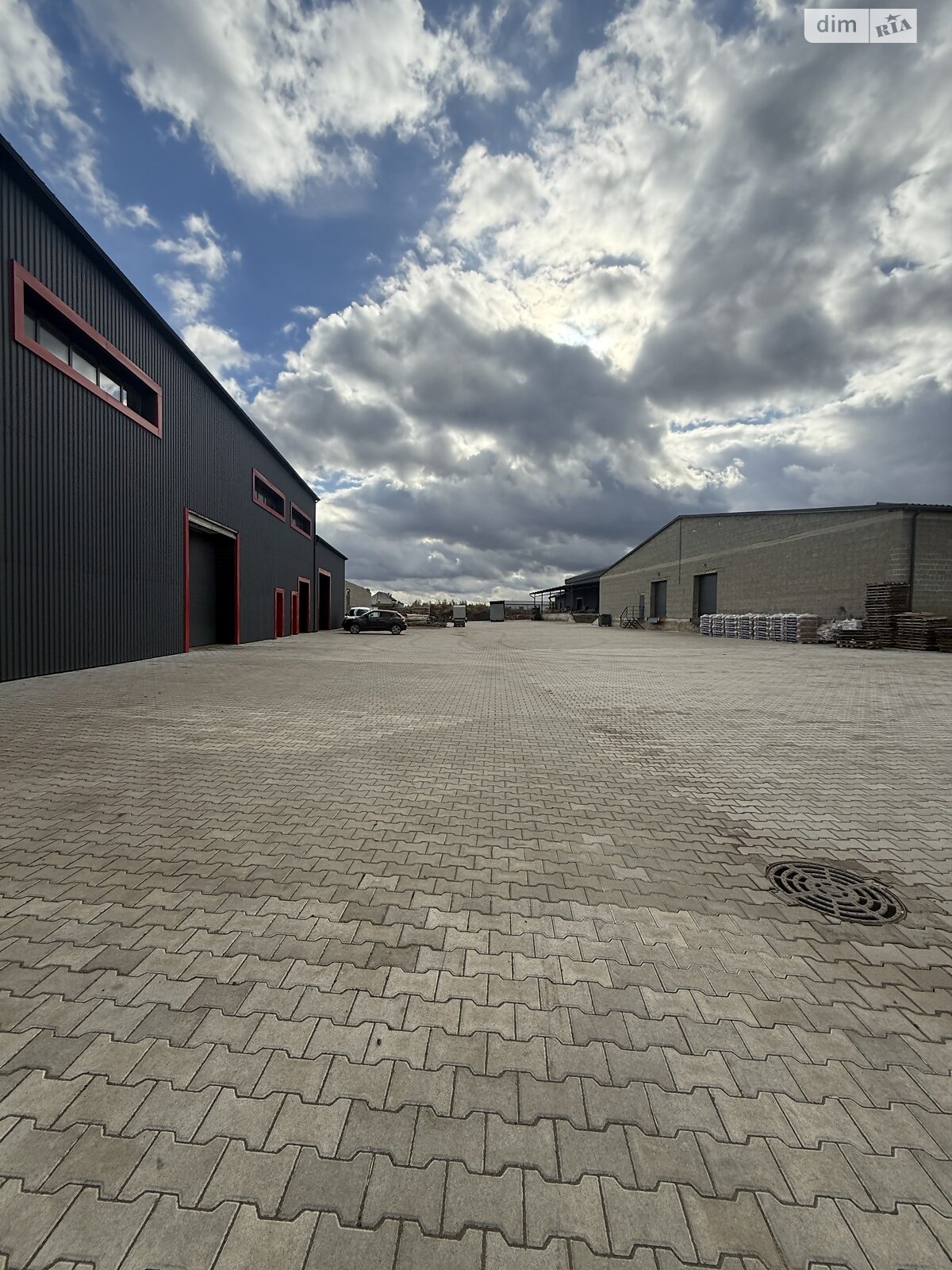 Коммерческое помещение в Мостиске, сдам в аренду по Ярослава Мудрого улица, район Мостиска, цена: 1 514 520 грн за объект фото 1 Коммерческое помещение в Мостиске, сдам в аренду по Ярослава Мудрого улица, район Мостиска, цена: 1 514 520 грн за объект фото 1