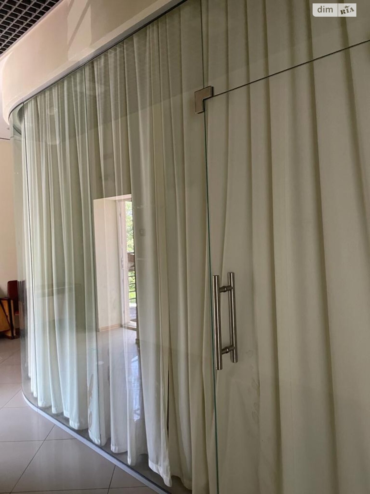 Коммерческое помещение в Надворной, Мазепы улица 25А, цена аренды: 8 500 грн за объект фото 1