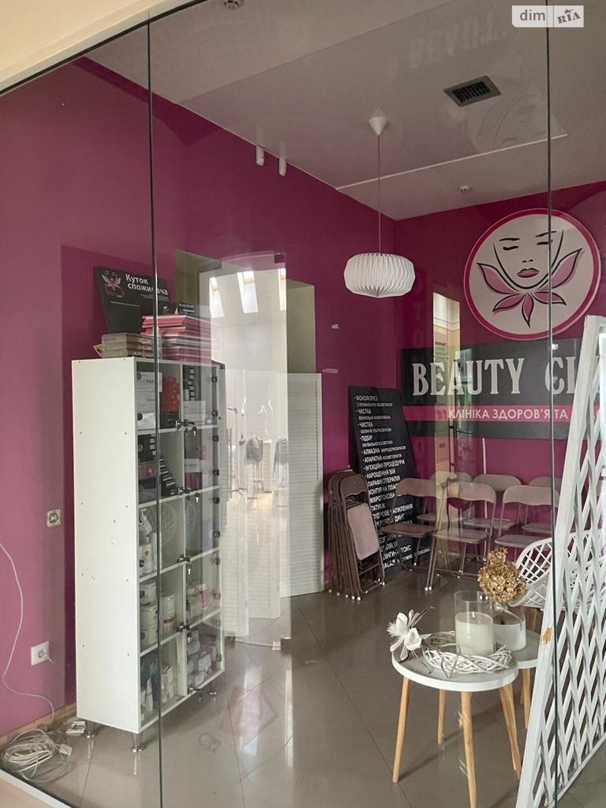 Коммерческое помещение в Надворной, Мазепы улица 25А, цена аренды: 8 500 грн за объект фото 1