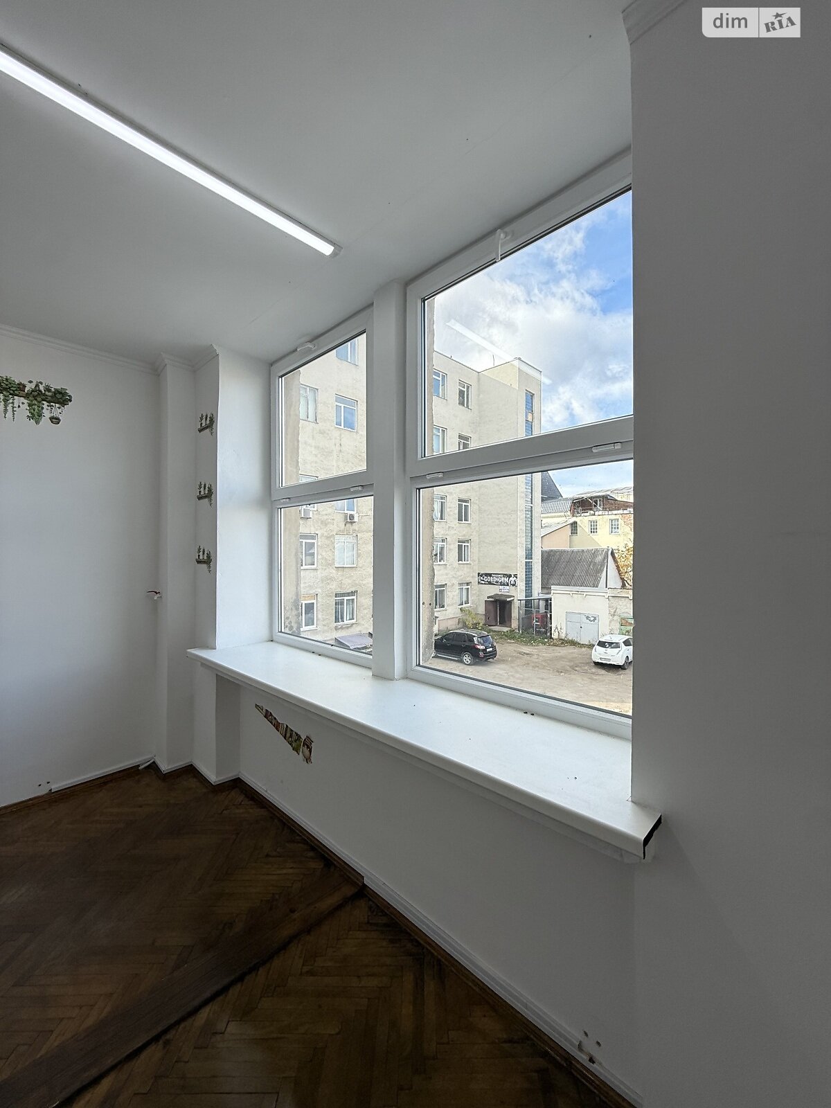 Коммерческое помещение в Надворной, сдам в аренду по Мазепы улица 1, район Надворная, цена: 4 500 грн за объект фото 1