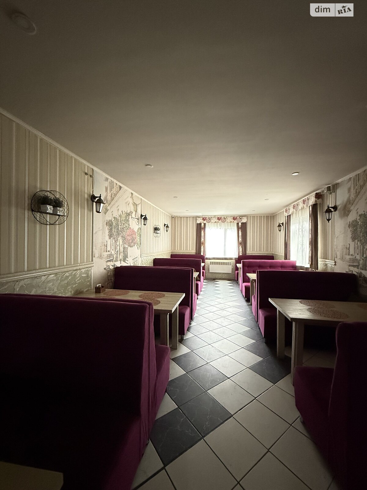 Комерційне приміщення в Надворній, здам в оренду по Тараса Шевченка майдан 10А, район Надвірна, ціна: 1 390 950 грн за об’єкт фото 1