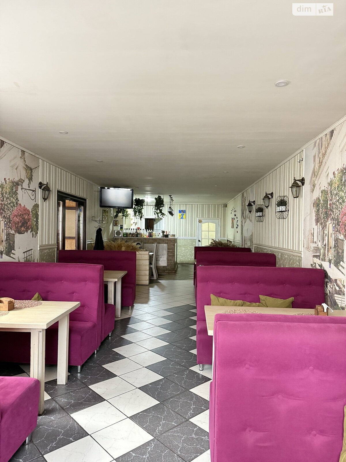 Комерційне приміщення в Надворній, здам в оренду по Тараса Шевченка майдан 10А, район Надвірна, ціна: 1 390 950 грн за об’єкт фото 1