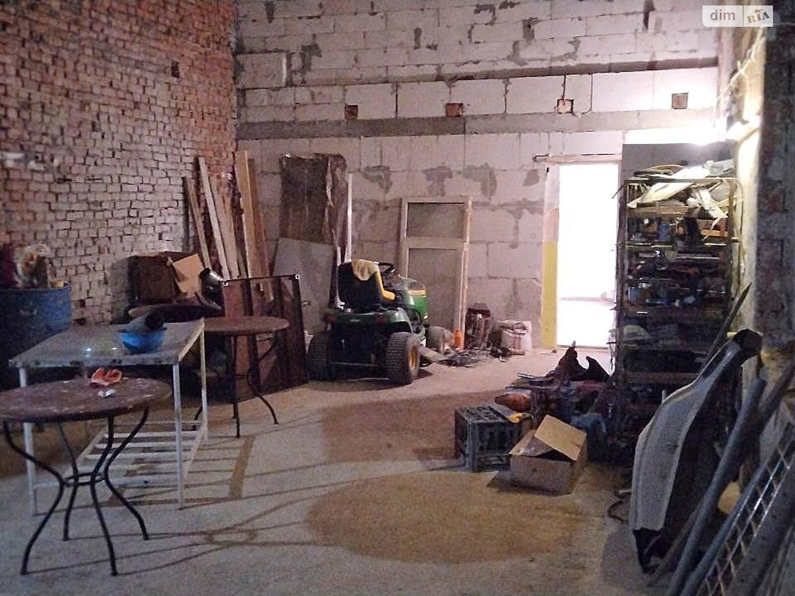 Комерційне приміщення в Микитинцях, Петра Маланюка (Декабристів) вулиця 45А, ціна оренди: 28 800 грн за об’єкт фото 1 Комерційне приміщення в Микитинцях, Петра Маланюка (Декабристів) вулиця 45А, ціна оренди: 28 800 грн за об’єкт фото 1