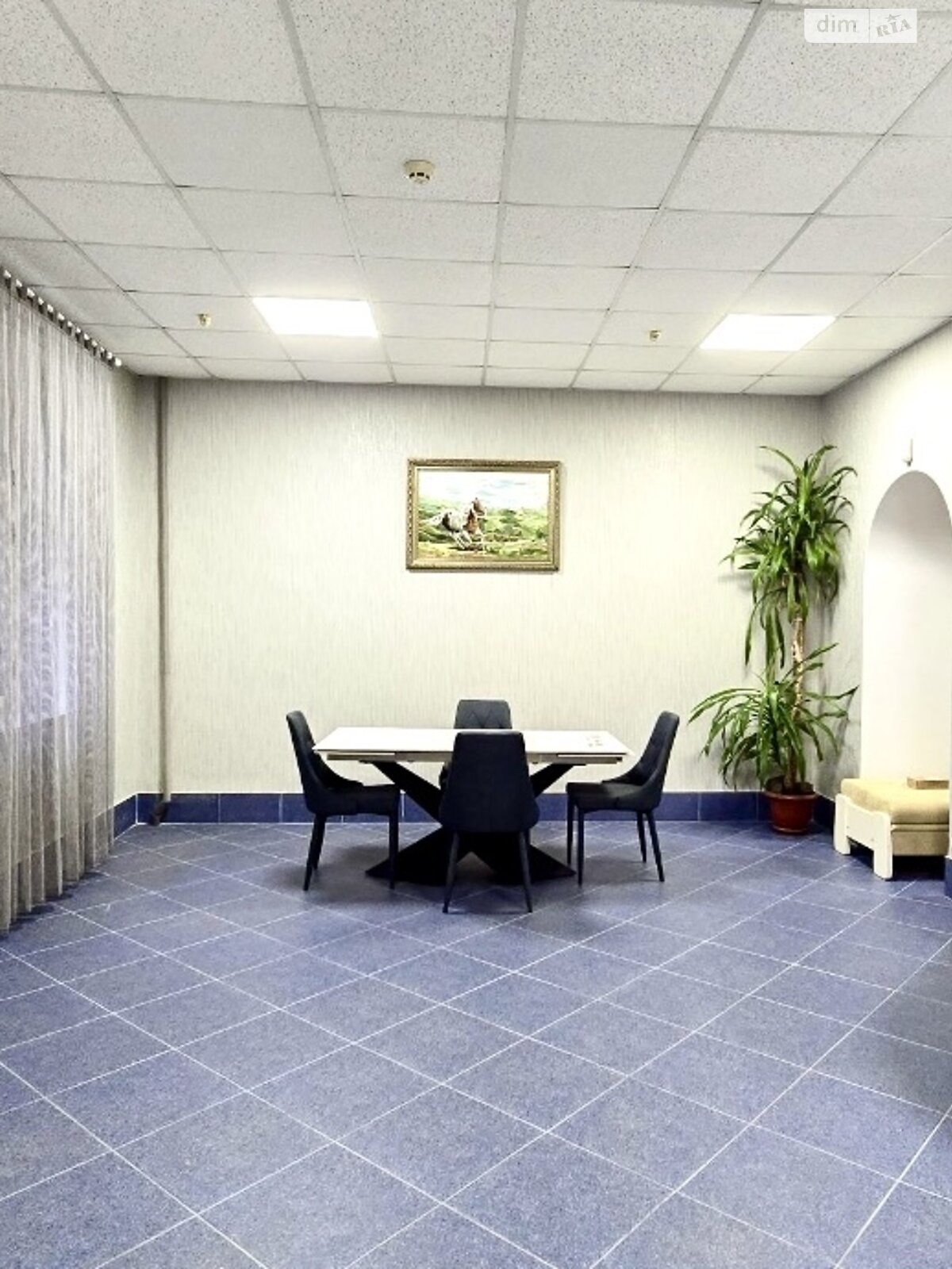 Коммерческое помещение в Николаеве, сдам в аренду по Игоря Бедзая (Чкалова (Центр)) улица 203, район Ингульский, цена: 12 300 грн за объект фото 1