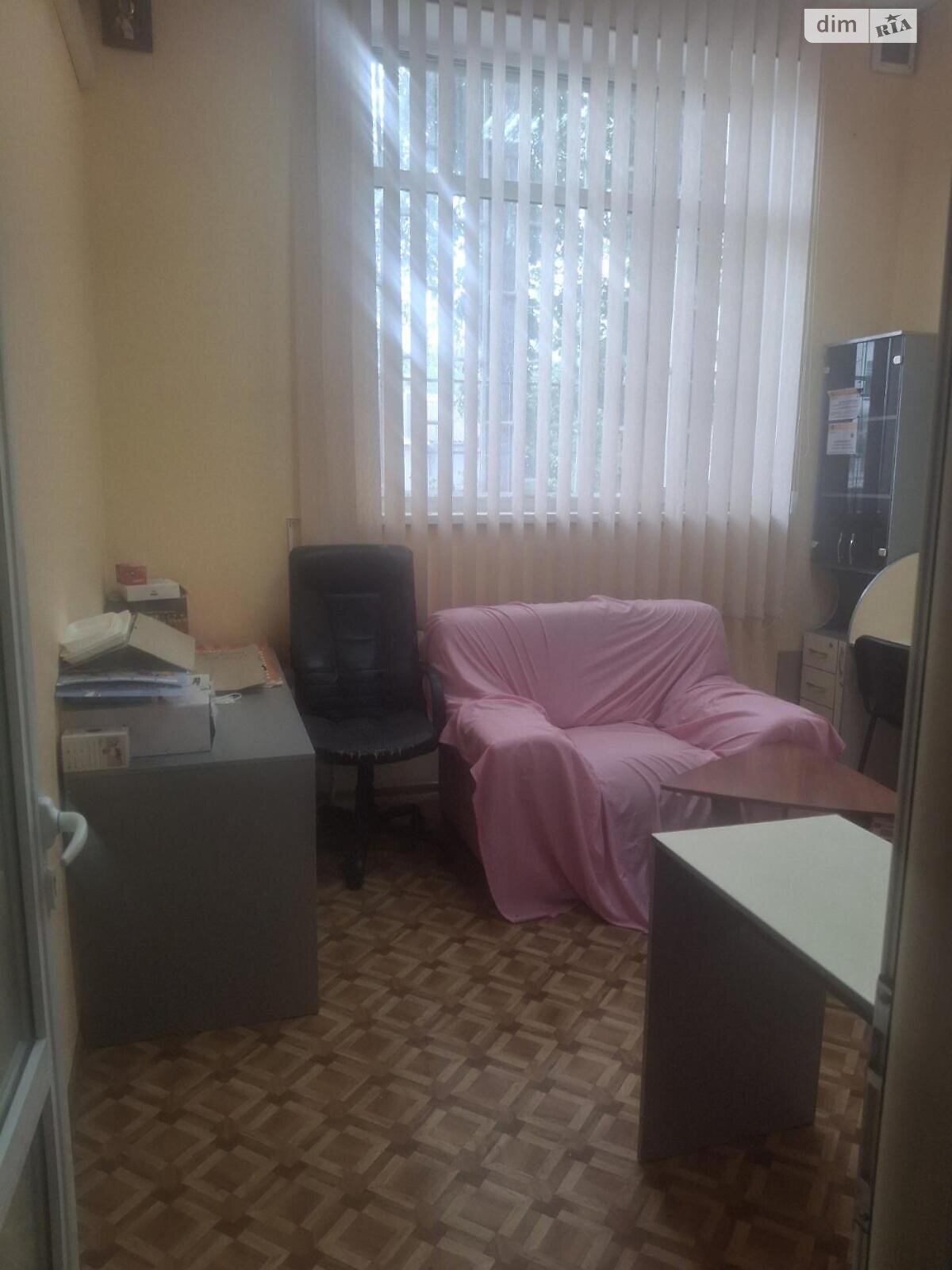 Коммерческое помещение в Николаеве, сдам в аренду по Проспект Героїв України, район Центр, цена: 3 500 грн за объект фото 1 Коммерческое помещение в Николаеве, сдам в аренду по Проспект Героїв України, район Центр, цена: 3 500 грн за объект фото 1