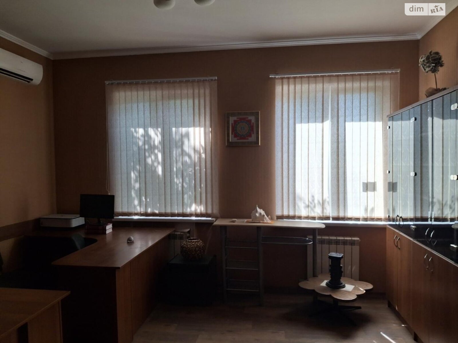 Комерційне приміщення в Миколаєві, здам в оренду по Рюміна вулиця, район Центр, ціна: 15 000 грн за об’єкт фото 1 Комерційне приміщення в Миколаєві, здам в оренду по Рюміна вулиця, район Центр, ціна: 15 000 грн за об’єкт фото 1