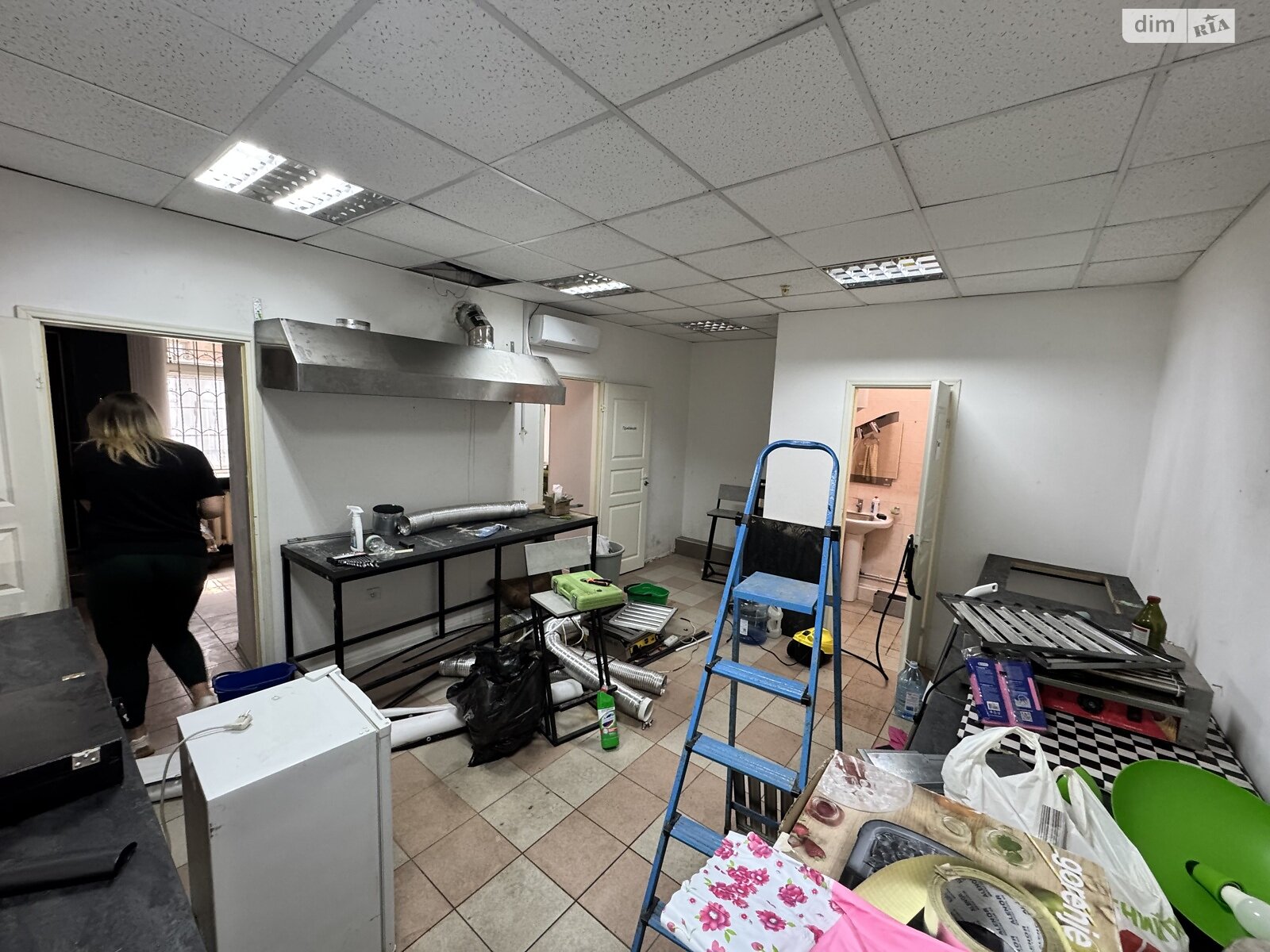 Коммерческое помещение в Николаеве, сдам в аренду по Спасская улица, район Центр, цена: 20 000 грн за объект фото 1 Коммерческое помещение в Николаеве, сдам в аренду по Спасская улица, район Центр, цена: 20 000 грн за объект фото 1