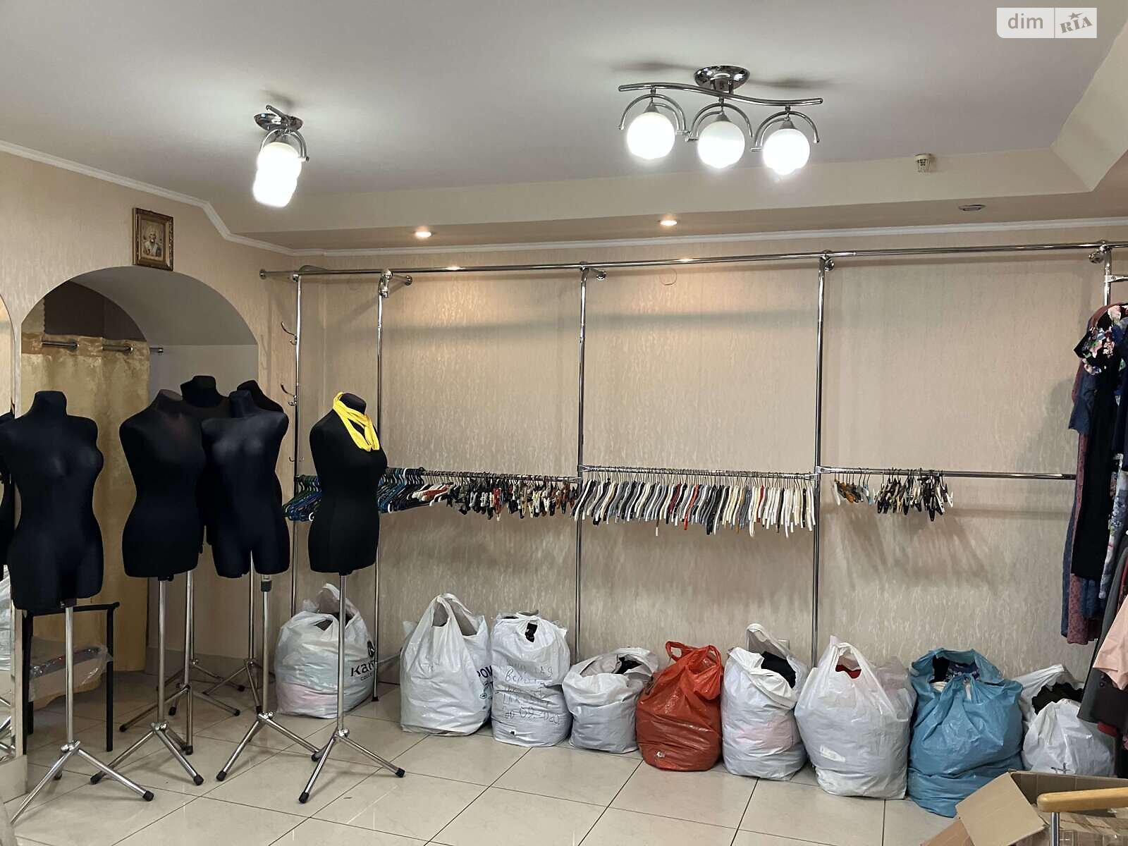 Коммерческое помещение в Николаеве, сдам в аренду по Центральный (Ленина) проспект 191, район Центральный, цена: 15 000 грн за объект фото 1 Коммерческое помещение в Николаеве, сдам в аренду по Центральный (Ленина) проспект 191, район Центральный, цена: 15 000 грн за объект фото 1