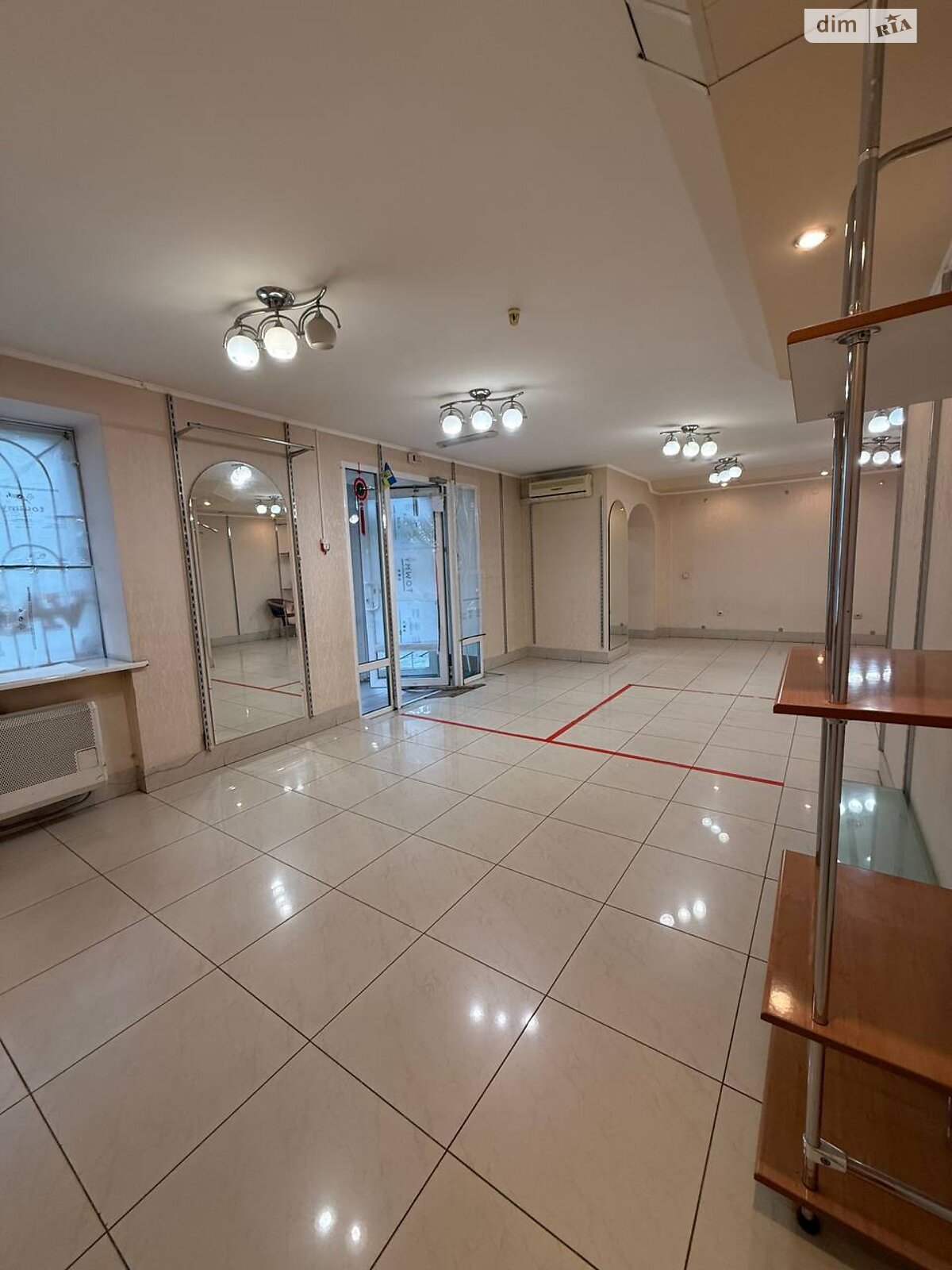 Коммерческое помещение в Николаеве, сдам в аренду по Центральный проспект 191, район Центральный, цена: 13 000 грн за объект фото 1 Коммерческое помещение в Николаеве, сдам в аренду по Центральный проспект 191, район Центральный, цена: 13 000 грн за объект фото 1