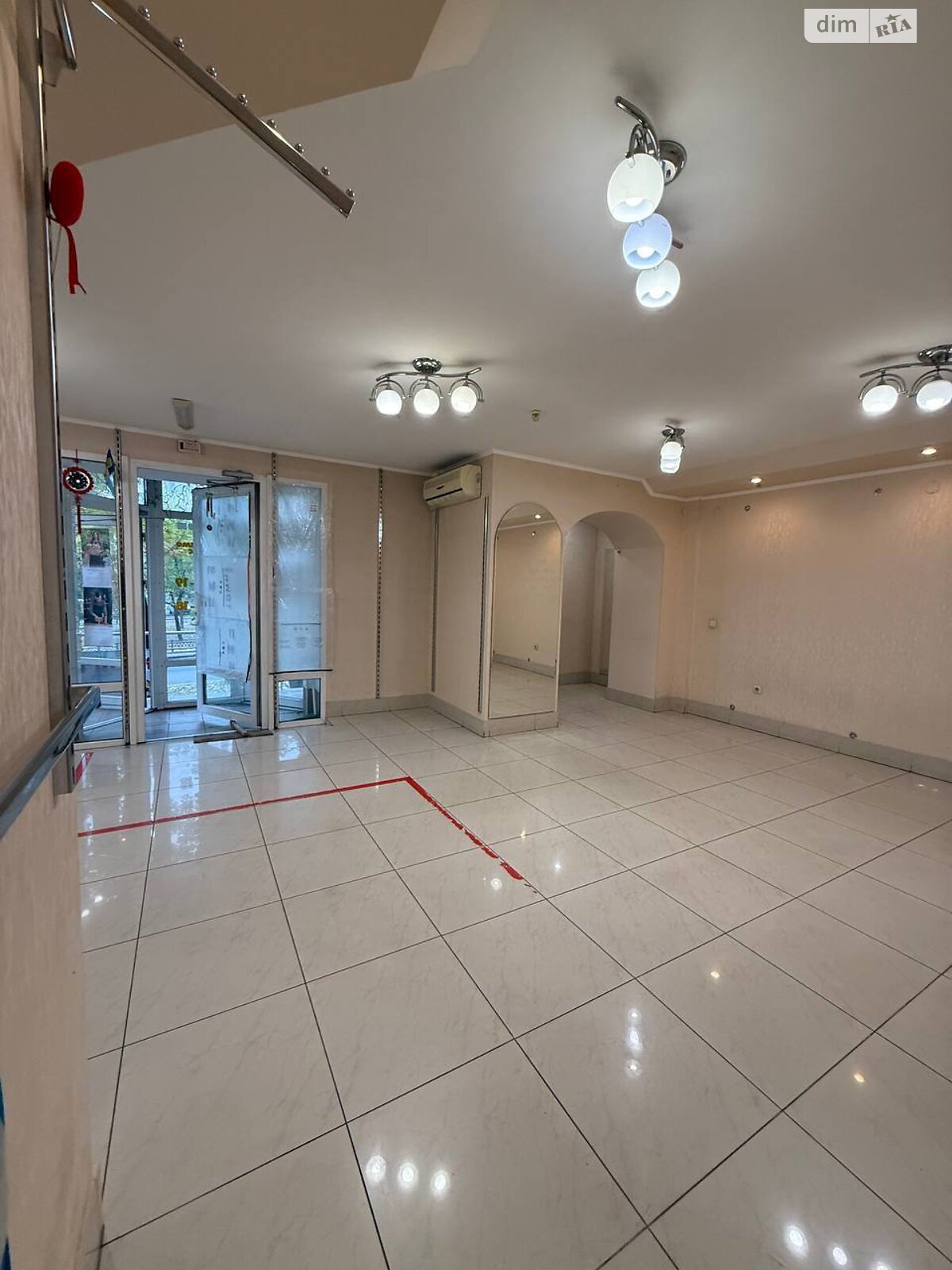 Коммерческое помещение в Николаеве, сдам в аренду по Центральный проспект 191, район Центральный, цена: 13 000 грн за объект фото 1 Коммерческое помещение в Николаеве, сдам в аренду по Центральный проспект 191, район Центральный, цена: 13 000 грн за объект фото 1