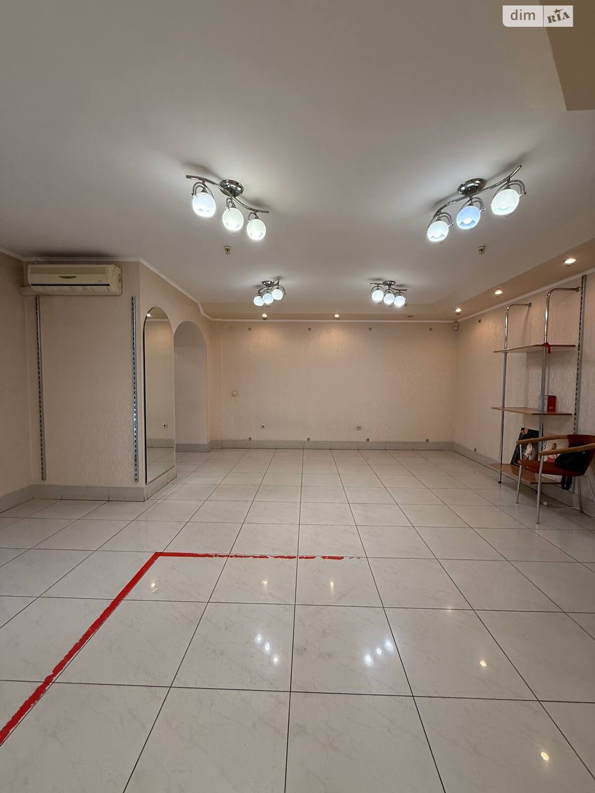 Коммерческое помещение в Николаеве, сдам в аренду по Центральный проспект 191, район Центральный, цена: 13 000 грн за объект фото 1 Коммерческое помещение в Николаеве, сдам в аренду по Центральный проспект 191, район Центральный, цена: 13 000 грн за объект фото 1