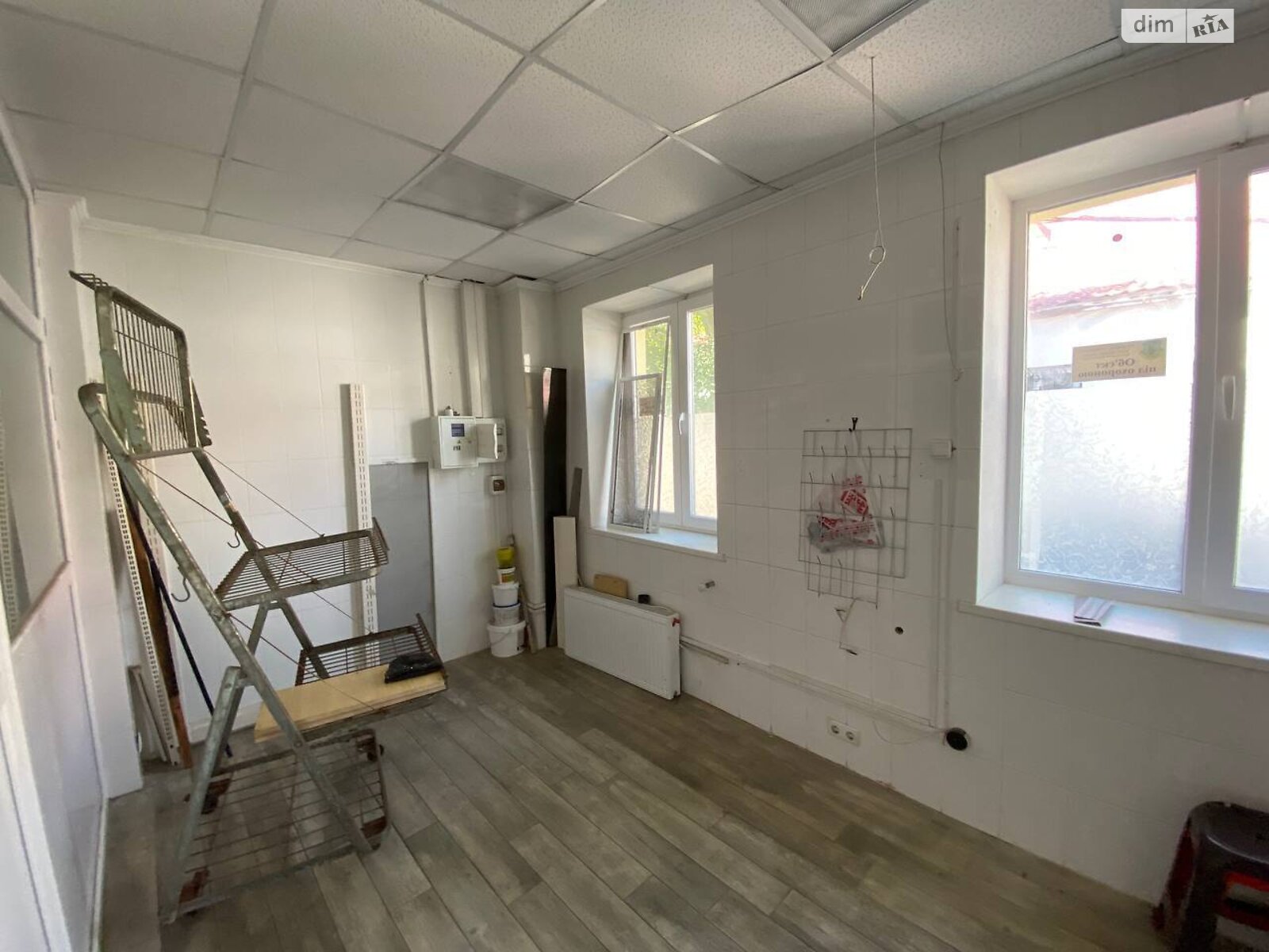 Коммерческое помещение в Николаеве, сдам в аренду по Защитников Николаева (Декабристов (Центр)) улица, район Центральный, цена: 1 000 грн за объект фото 1 Коммерческое помещение в Николаеве, сдам в аренду по Защитников Николаева (Декабристов (Центр)) улица, район Центральный, цена: 1 000 грн за объект фото 1