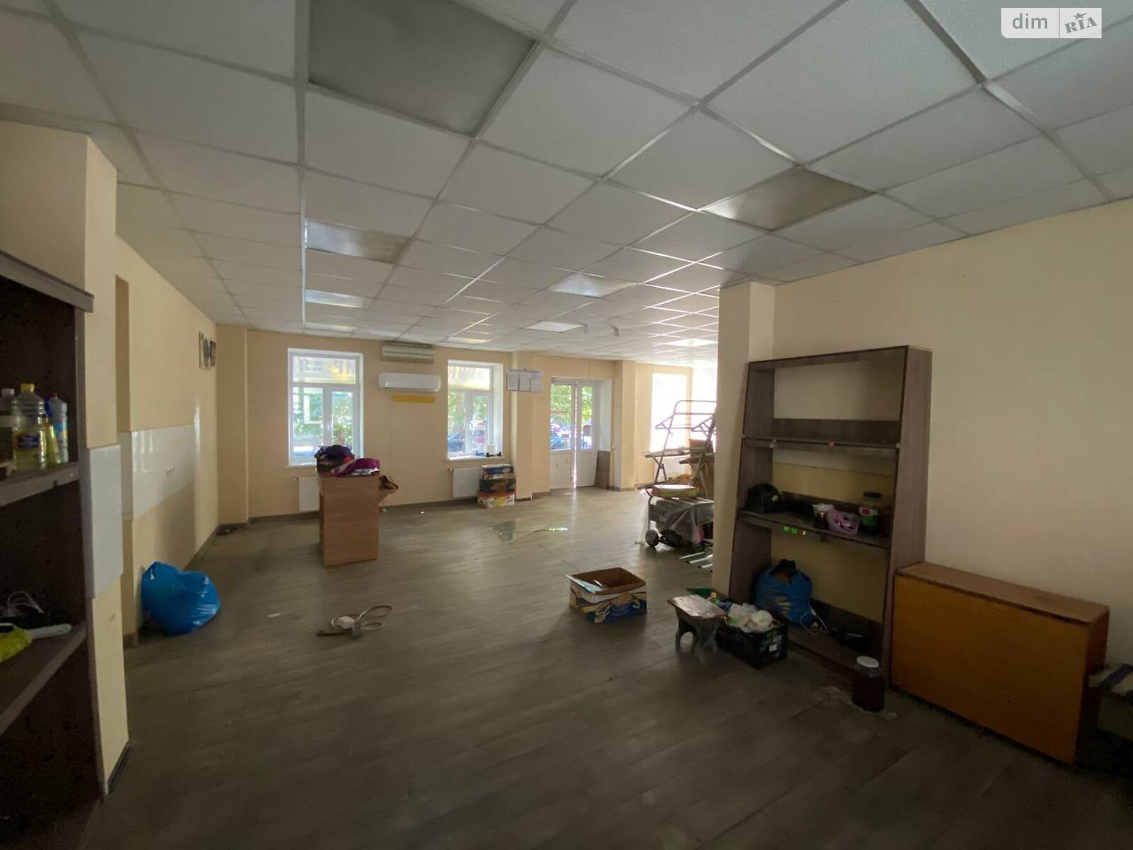 Коммерческое помещение в Николаеве, сдам в аренду по Защитников Николаева (Декабристов (Центр)) улица, район Центральный, цена: 1 000 грн за объект фото 1 Коммерческое помещение в Николаеве, сдам в аренду по Защитников Николаева (Декабристов (Центр)) улица, район Центральный, цена: 1 000 грн за объект фото 1