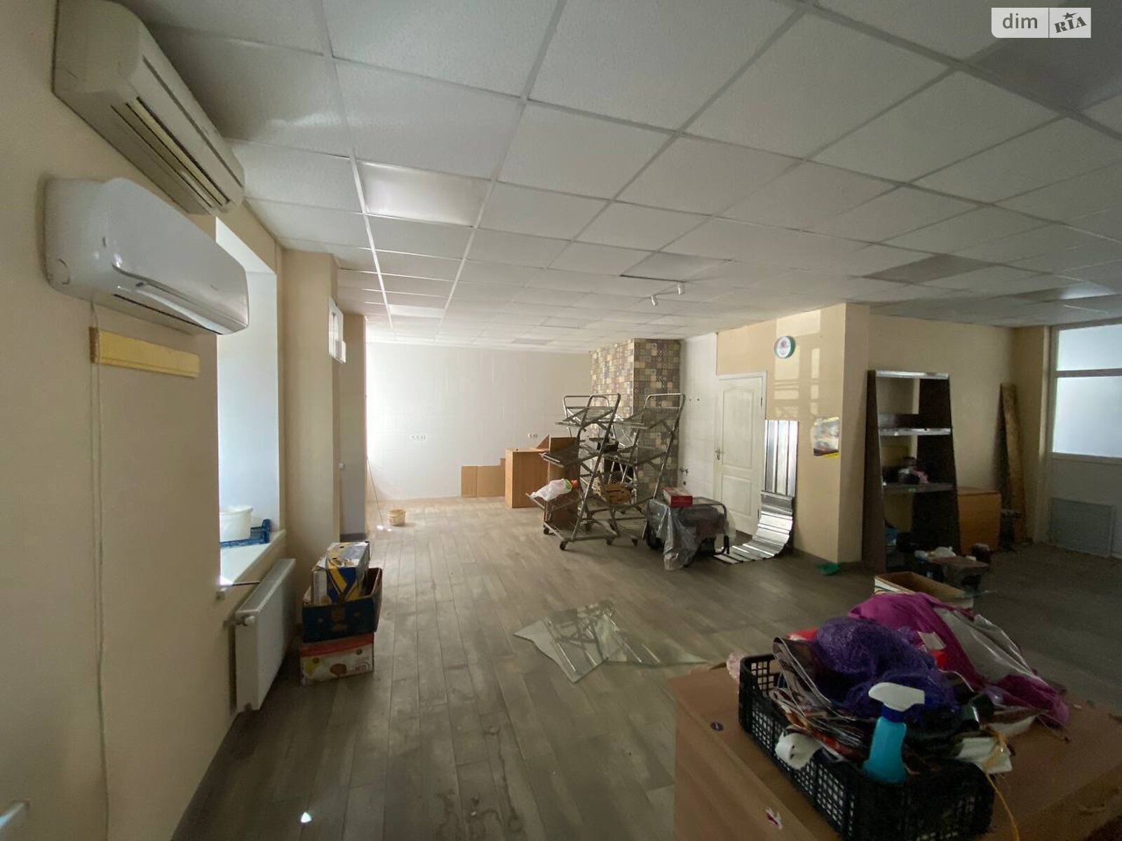 Коммерческое помещение в Николаеве, сдам в аренду по Защитников Николаева (Декабристов (Центр)) улица, район Центральный, цена: 1 000 грн за объект фото 1 Коммерческое помещение в Николаеве, сдам в аренду по Защитников Николаева (Декабристов (Центр)) улица, район Центральный, цена: 1 000 грн за объект фото 1