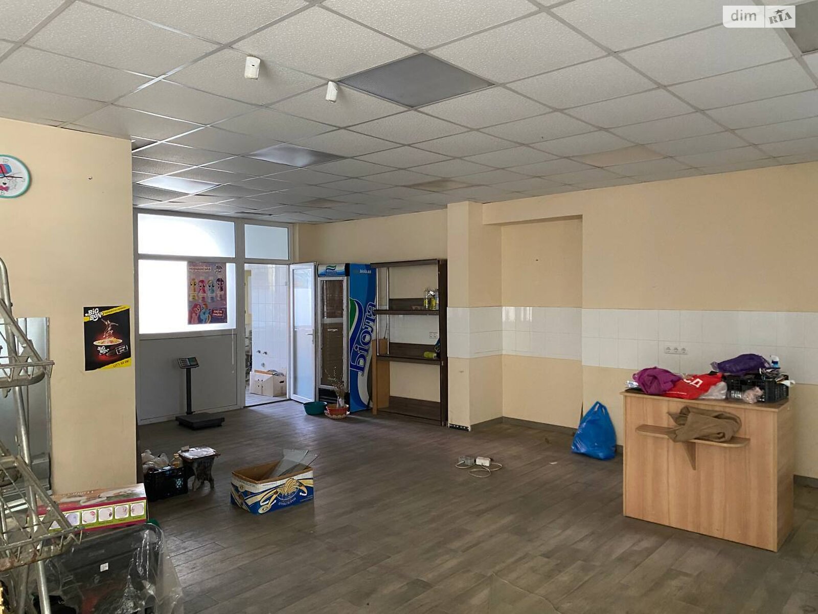 Коммерческое помещение в Николаеве, сдам в аренду по Защитников Николаева (Декабристов (Центр)) улица, район Центральный, цена: 1 000 грн за объект фото 1 Коммерческое помещение в Николаеве, сдам в аренду по Защитников Николаева (Декабристов (Центр)) улица, район Центральный, цена: 1 000 грн за объект фото 1