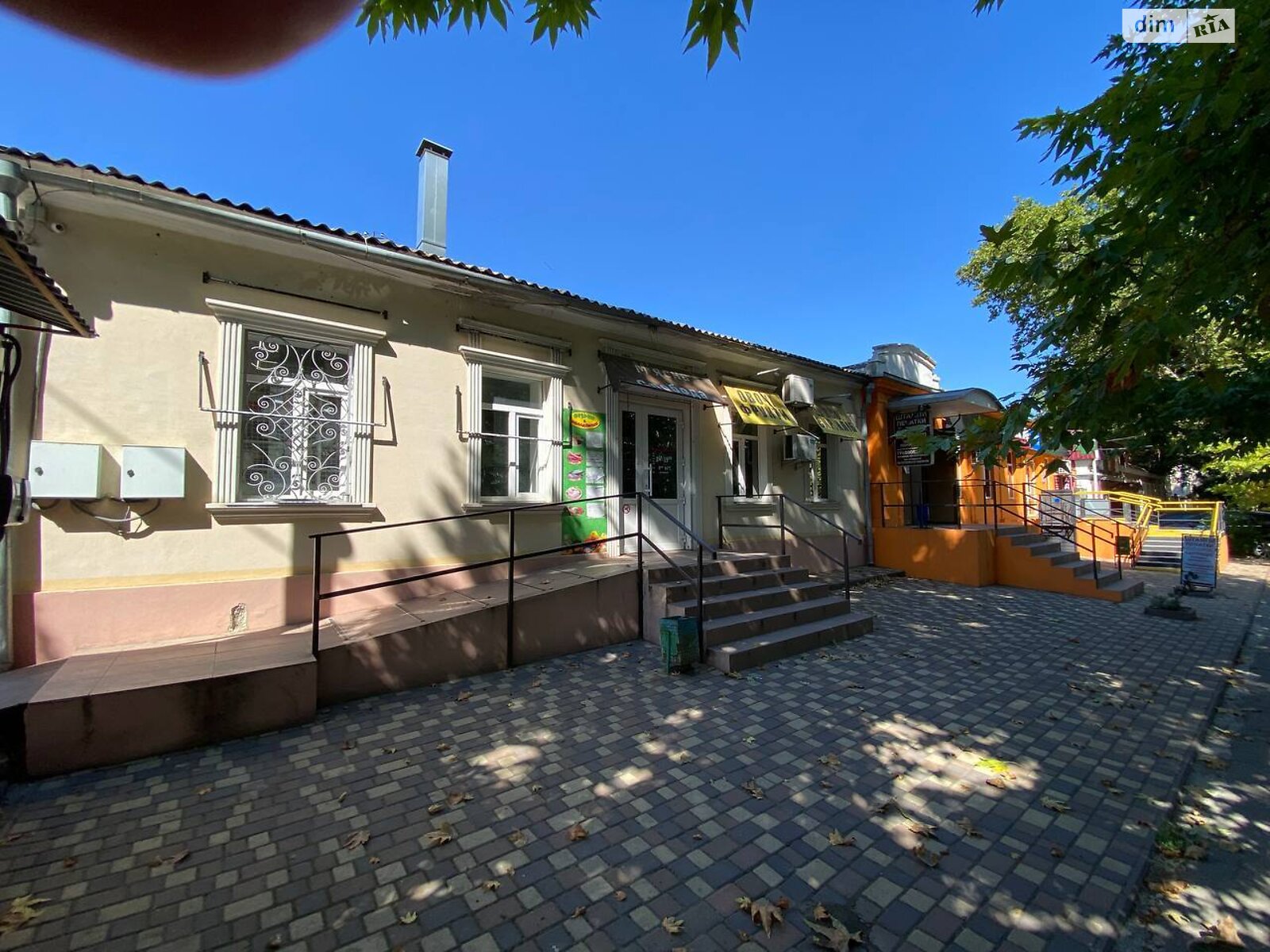 Коммерческое помещение в Николаеве, сдам в аренду по Защитников Николаева (Декабристов (Центр)) улица, район Центральный, цена: 1 000 грн за объект фото 1 Коммерческое помещение в Николаеве, сдам в аренду по Защитников Николаева (Декабристов (Центр)) улица, район Центральный, цена: 1 000 грн за объект фото 1