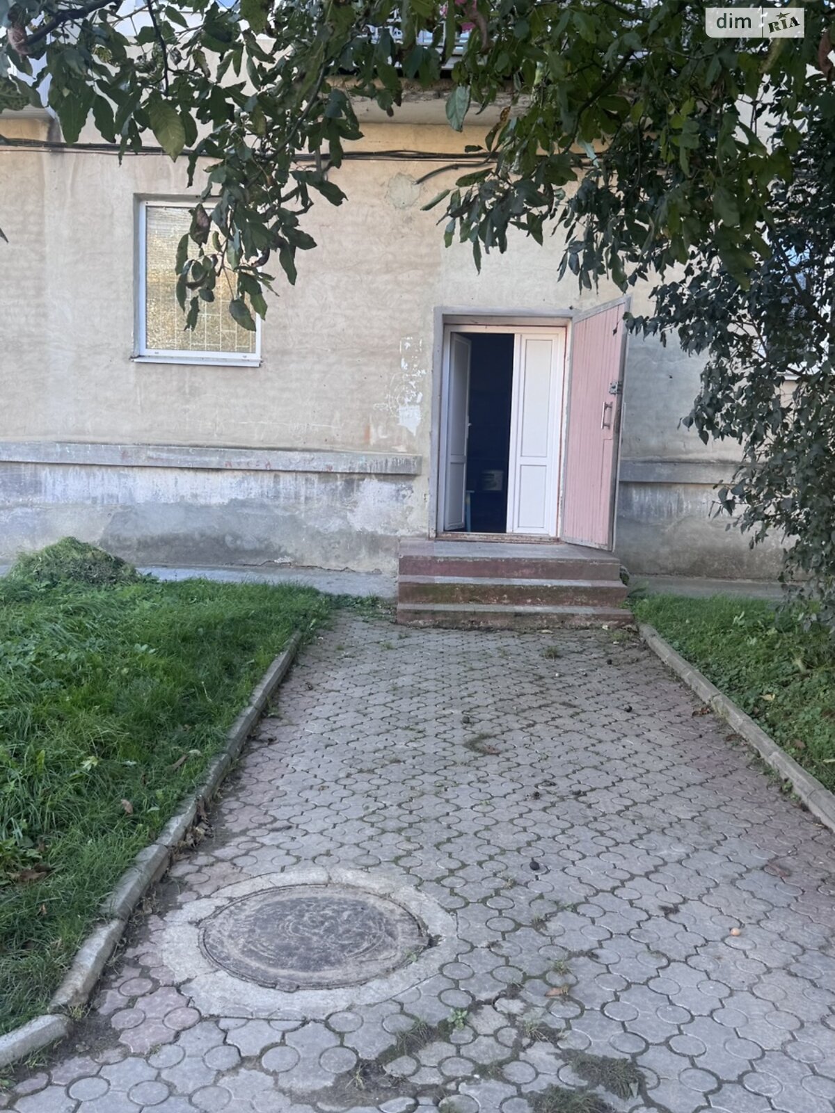 Коммерческое помещение в Новом Роздоле, Шевченко Тараса проспект 9, цена аренды: 6 000 грн за объект фото 1 Коммерческое помещение в Новом Роздоле, Шевченко Тараса проспект 9, цена аренды: 6 000 грн за объект фото 1