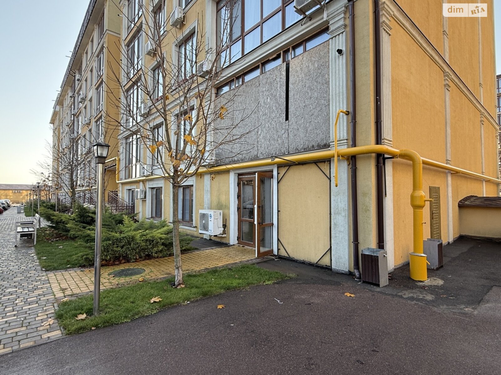 Коммерческое помещение в Одессе, сдам в аренду по Дача Ковалевского улица 121/2, район Дача Ковалёвского, цена: 33 920 грн за объект фото 1 Коммерческое помещение в Одессе, сдам в аренду по Дача Ковалевского улица 121/2, район Дача Ковалёвского, цена: 33 920 грн за объект фото 1