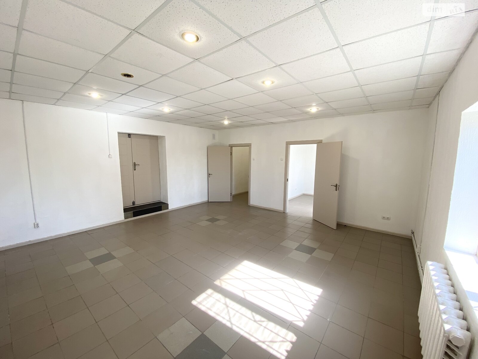 Коммерческое помещение в Первомайске, сдам в аренду по Киевская улица, район Первомайск, цена: 108 000 грн за объект фото 1