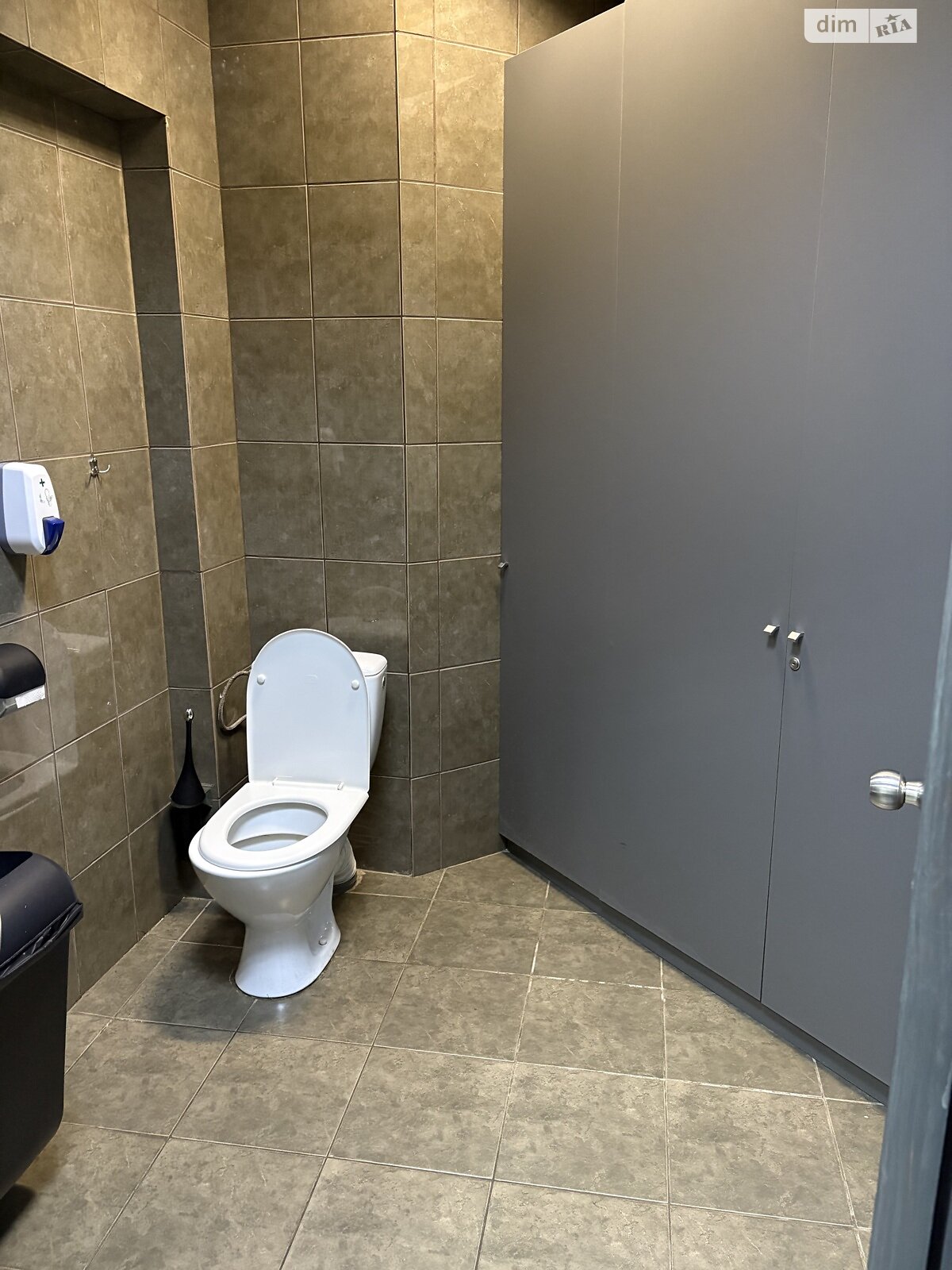 Коммерческое помещение в Полтаве, сдам в аренду по Черновола Вячеслава улица 2Б, район Центр, цена: 25 000 грн за объект фото 1