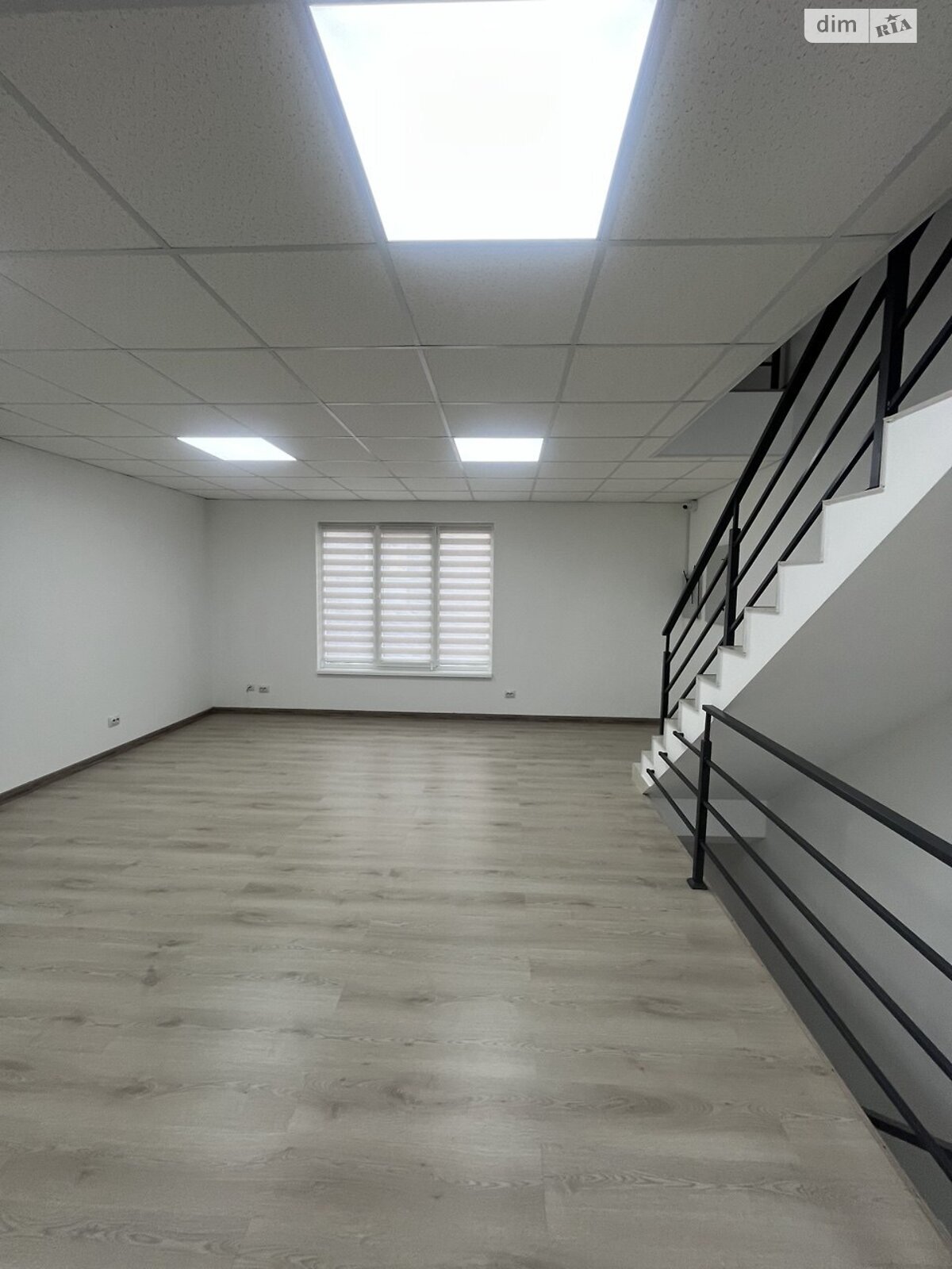 Комерційне приміщення в Рахові, здам в оренду по Привокзальна вулиця, район Рахів, ціна: 25 000 грн за об’єкт фото 1